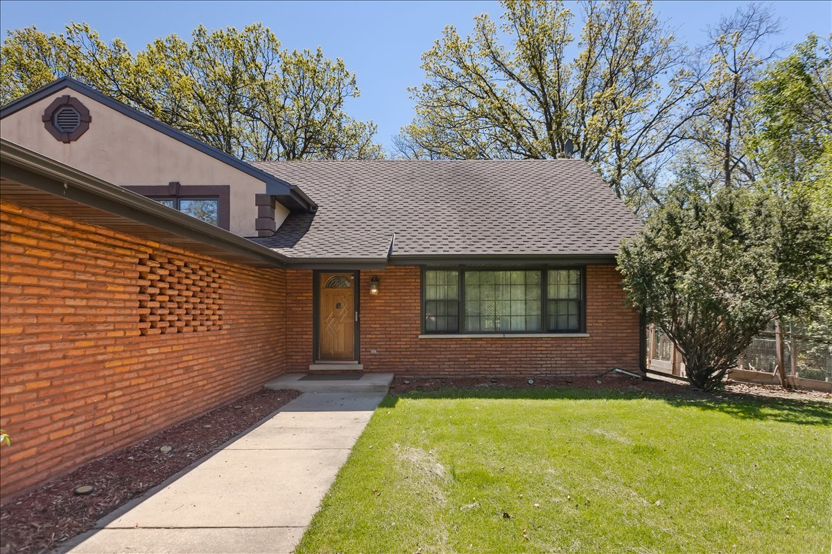 33 Half Day Road Property Photo 2
