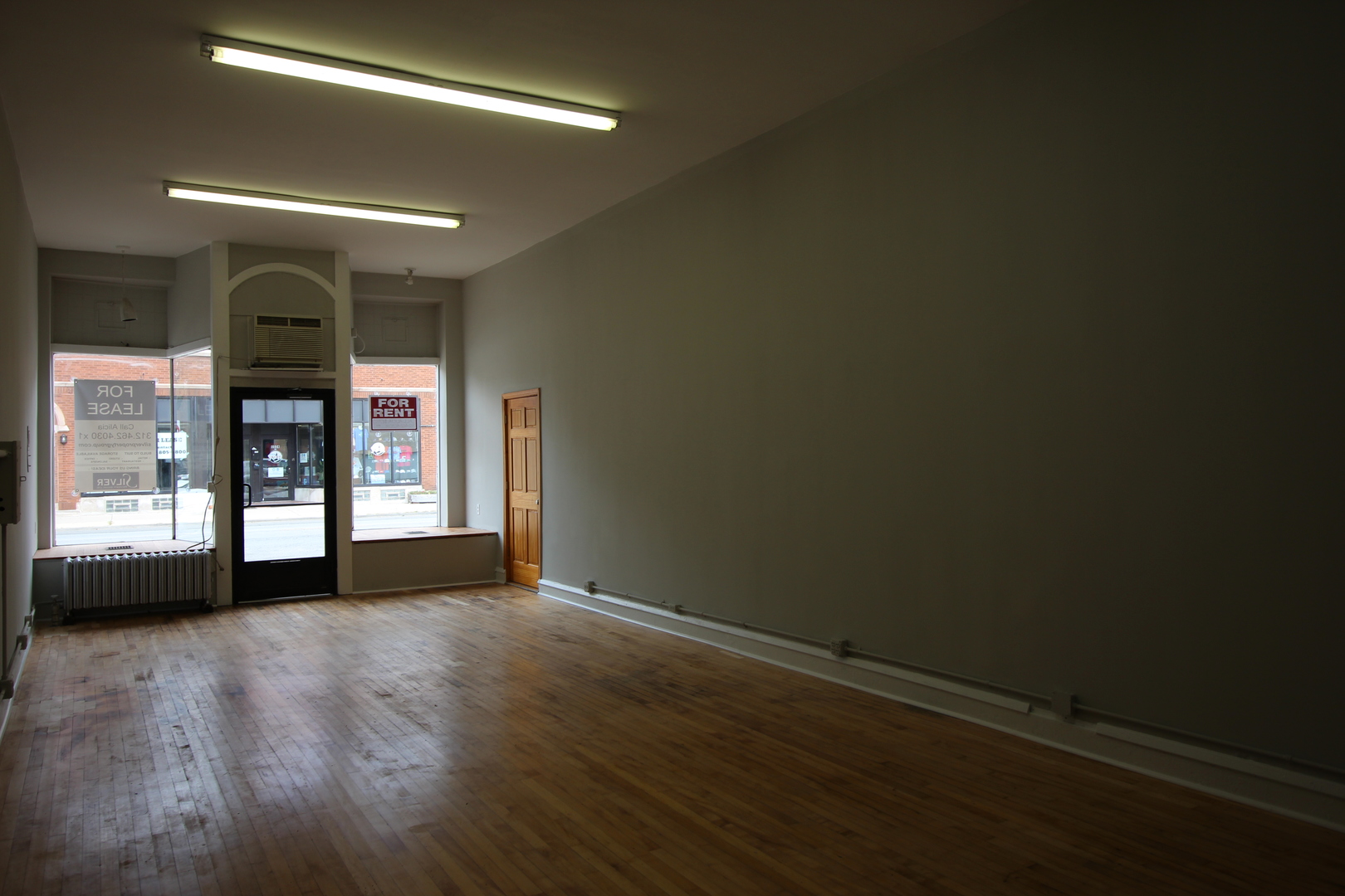 6057 W Addison Street Property Photo 5