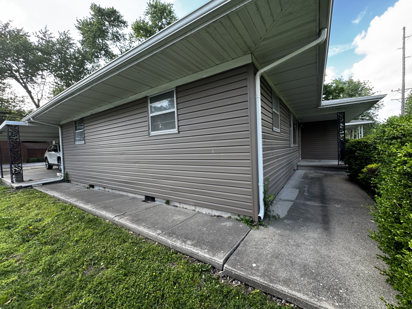803 S Madison Street Property Photo 4