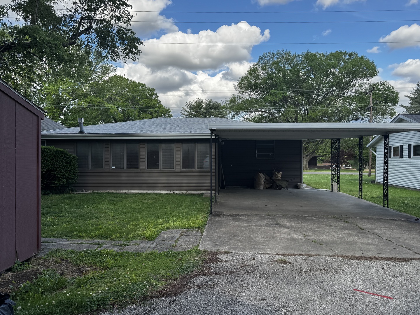 803 S Madison Street Property Photo 6