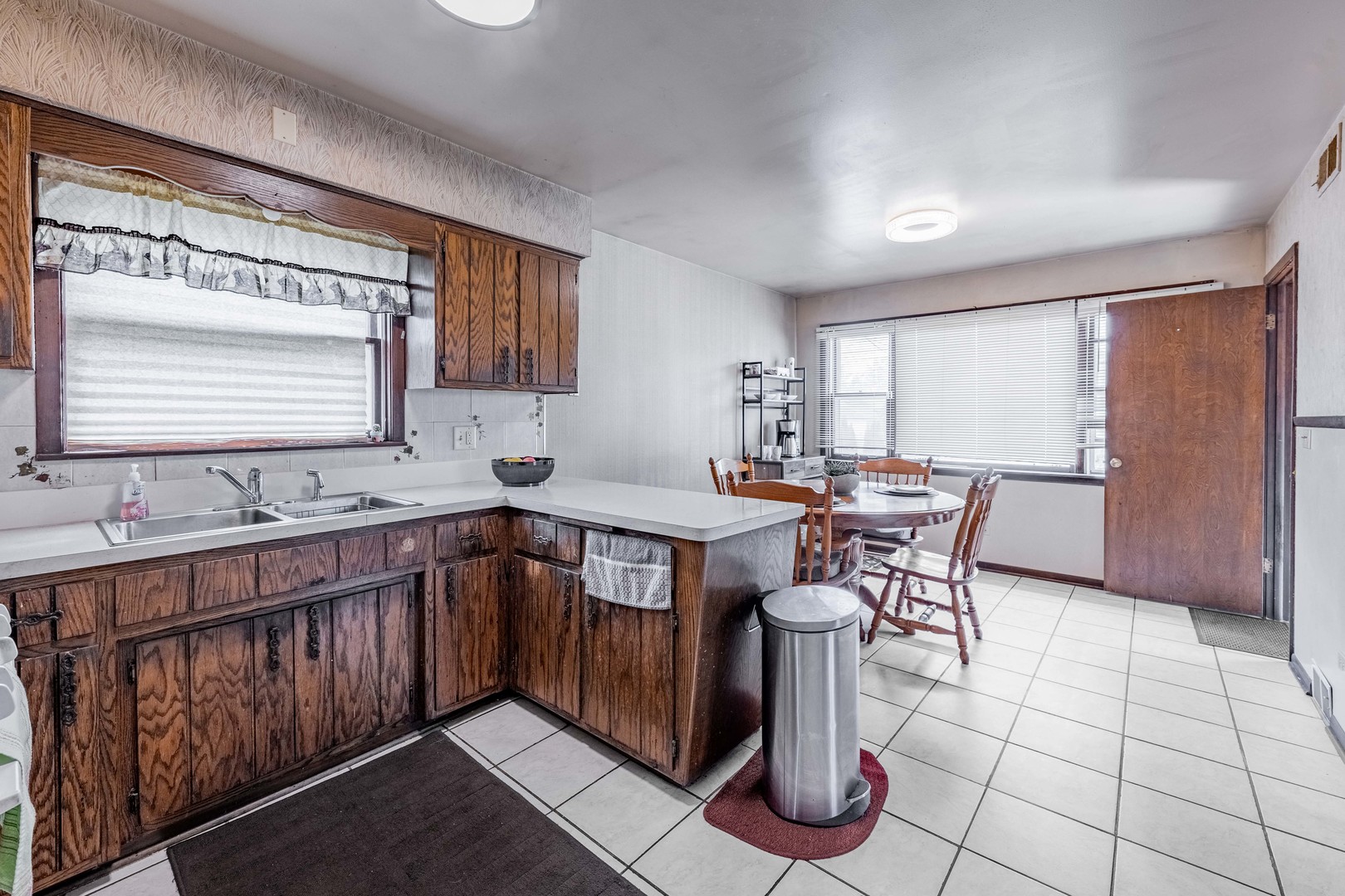 10808 Major Avenue Property Photo 17