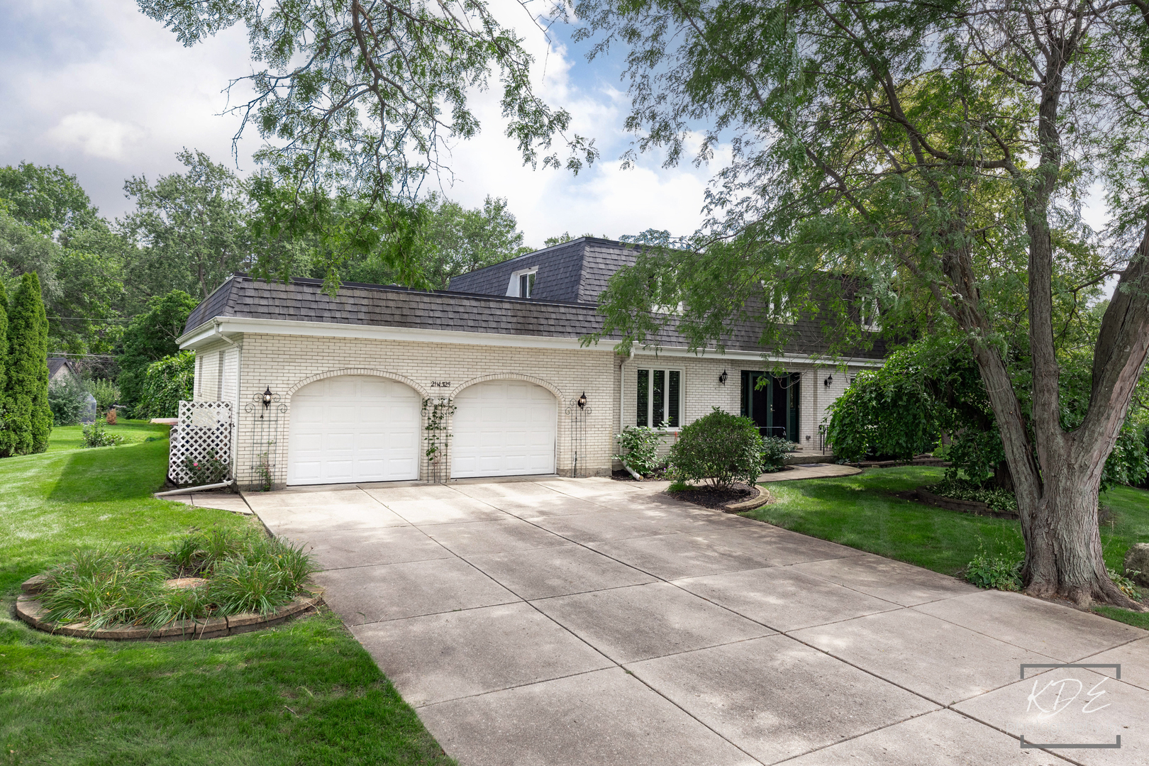 21w325 Sunnyside Drive Property Photo 8