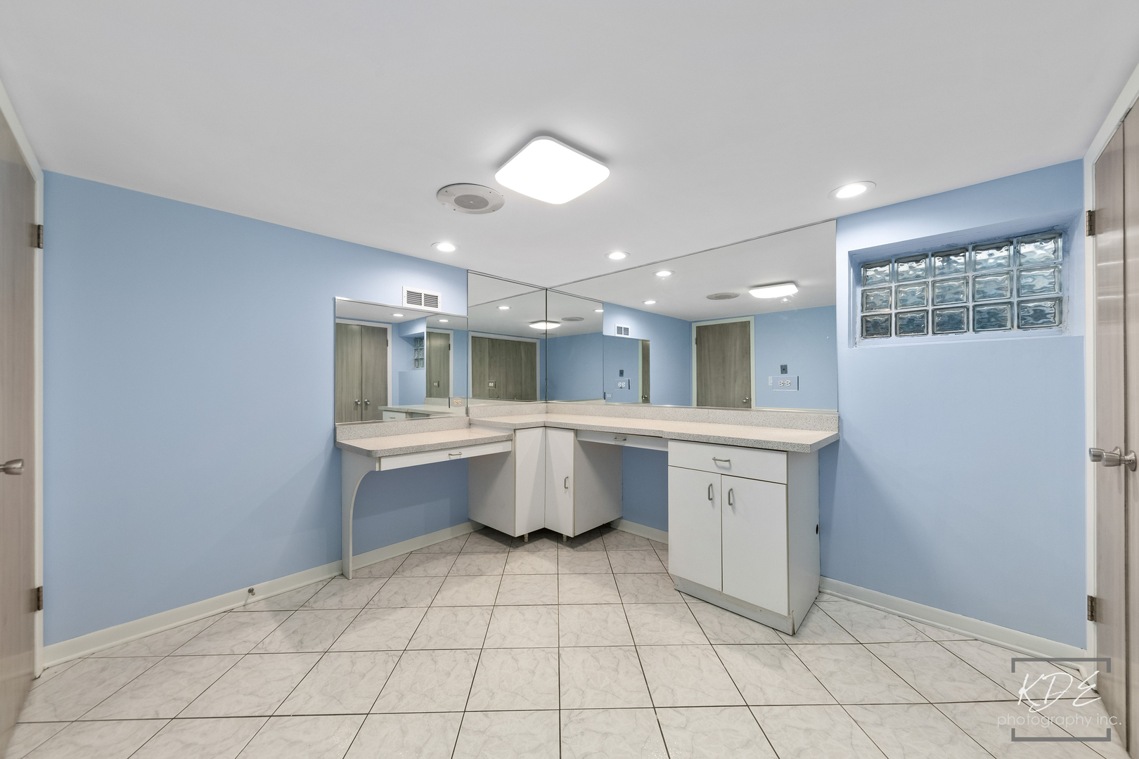 21w325 Sunnyside Drive Property Photo 53
