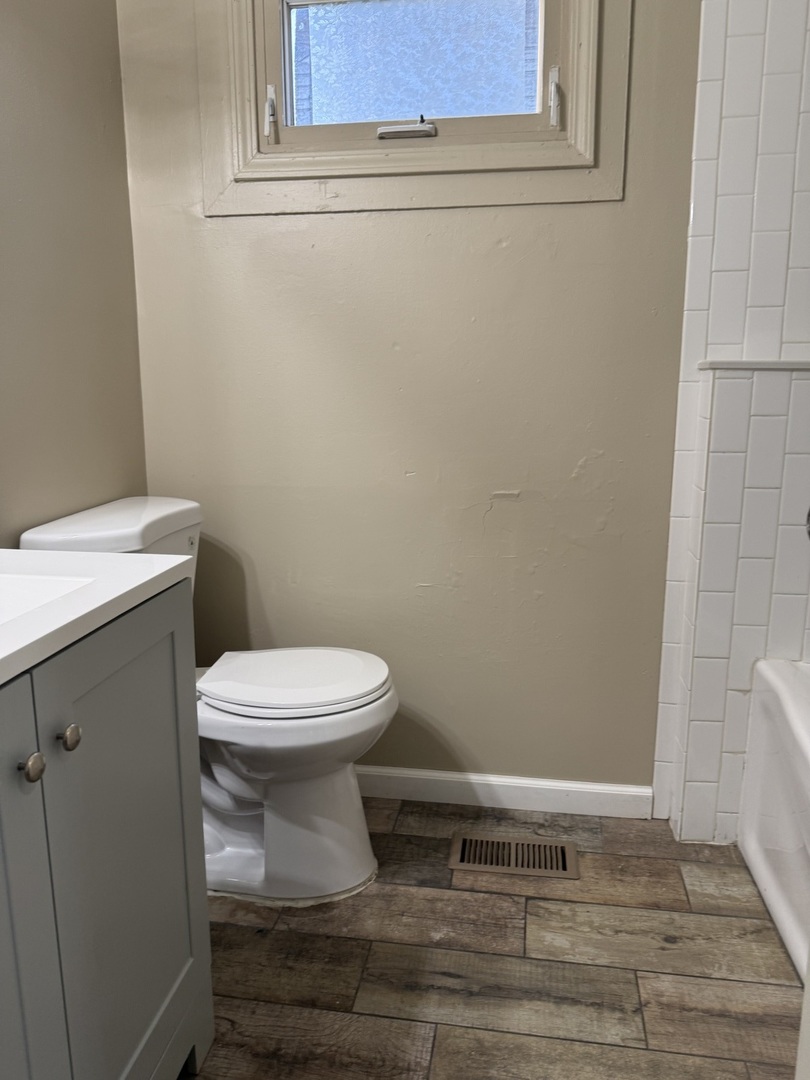 4764 S Shields Avenue Property Photo 12