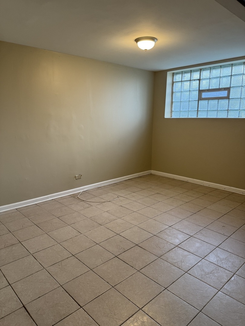4764 S Shields Avenue Property Photo 15