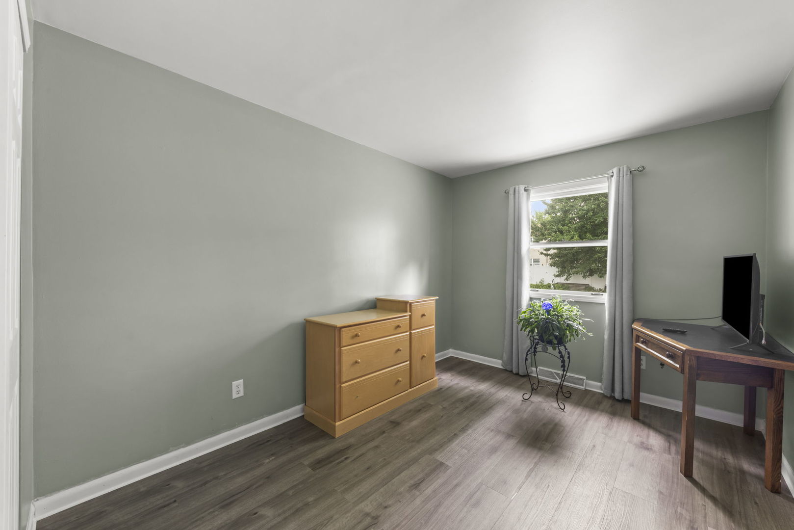 575 Elizabeth Drive Property Photo 16