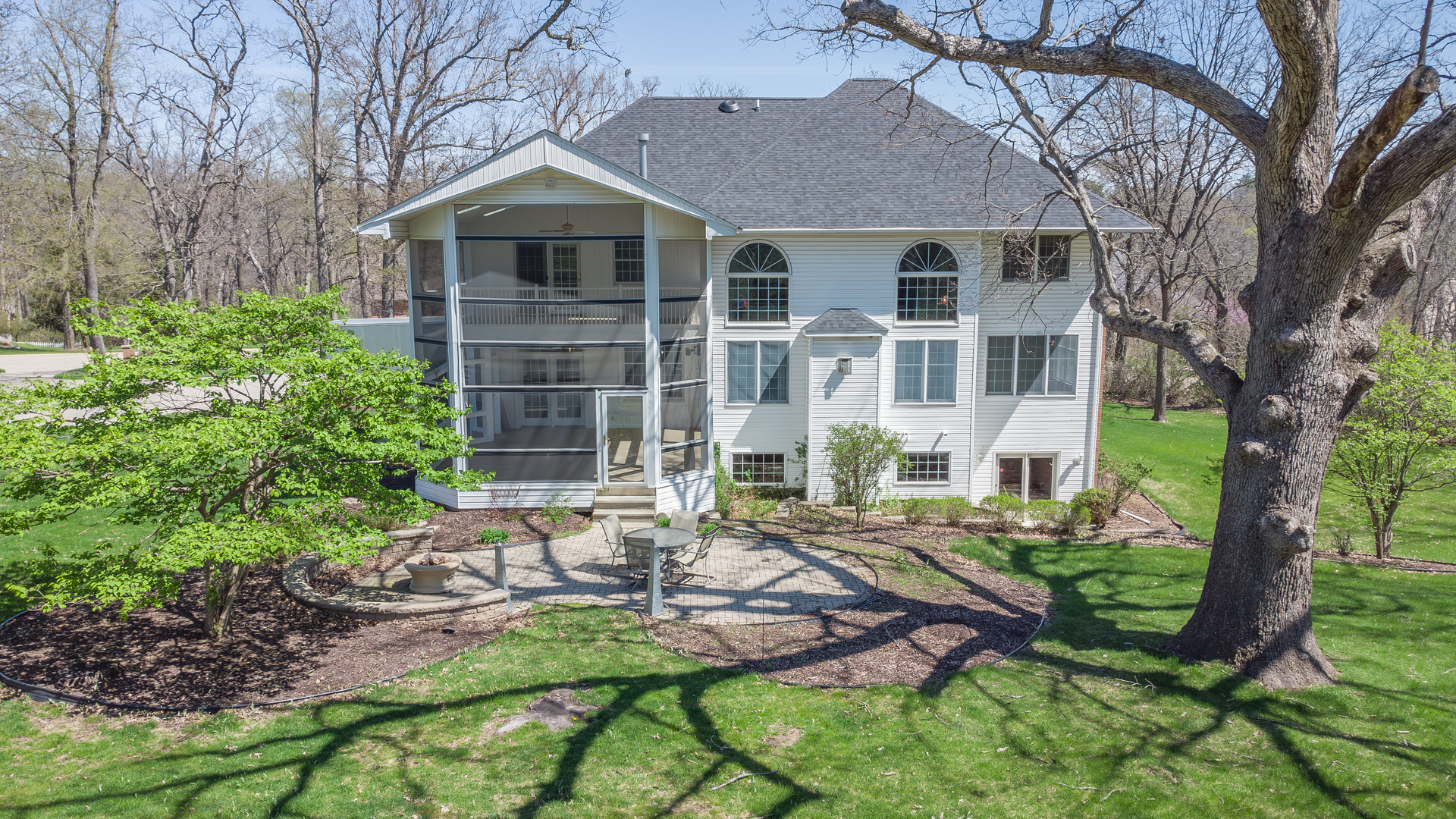 1687 Barberry Circle Property Photo 1