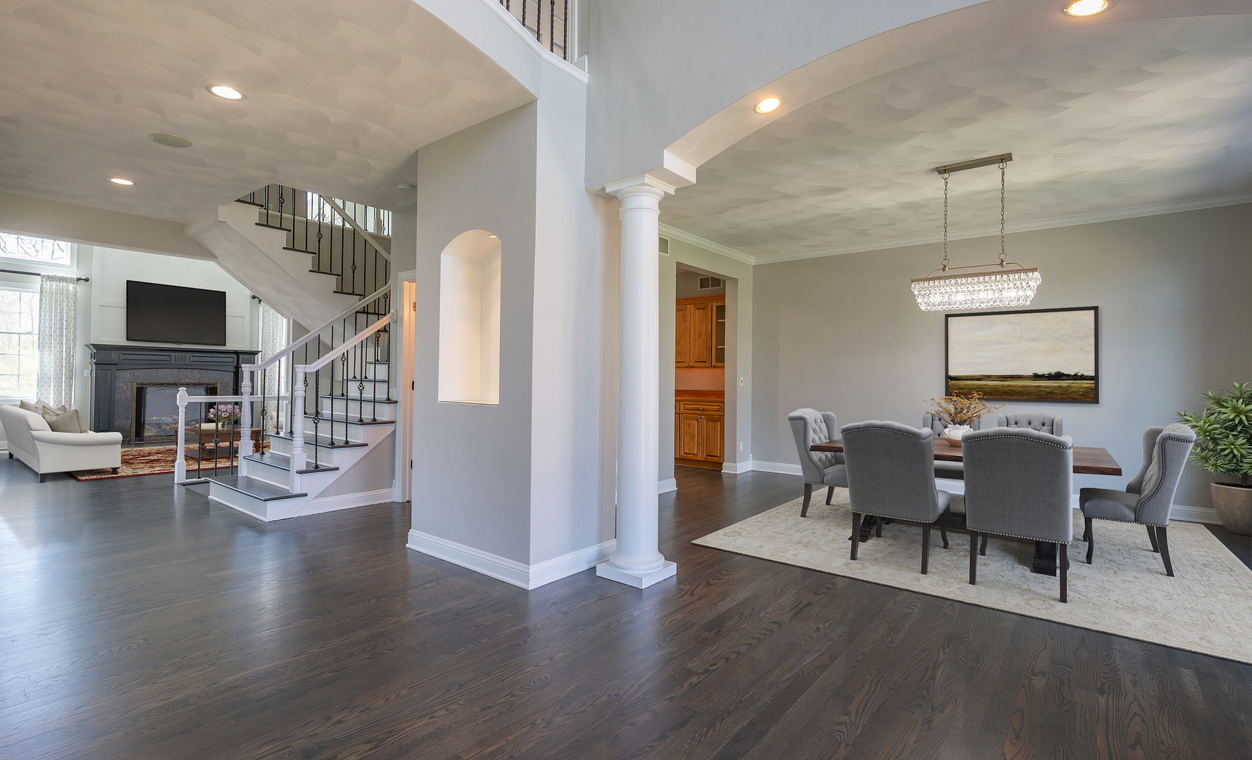 1687 Barberry Circle Property Photo 3