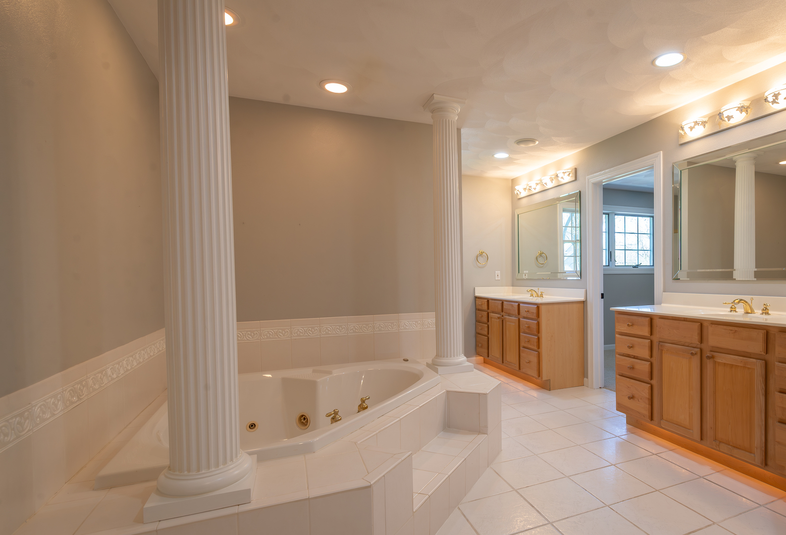 1687 Barberry Circle Property Photo 26