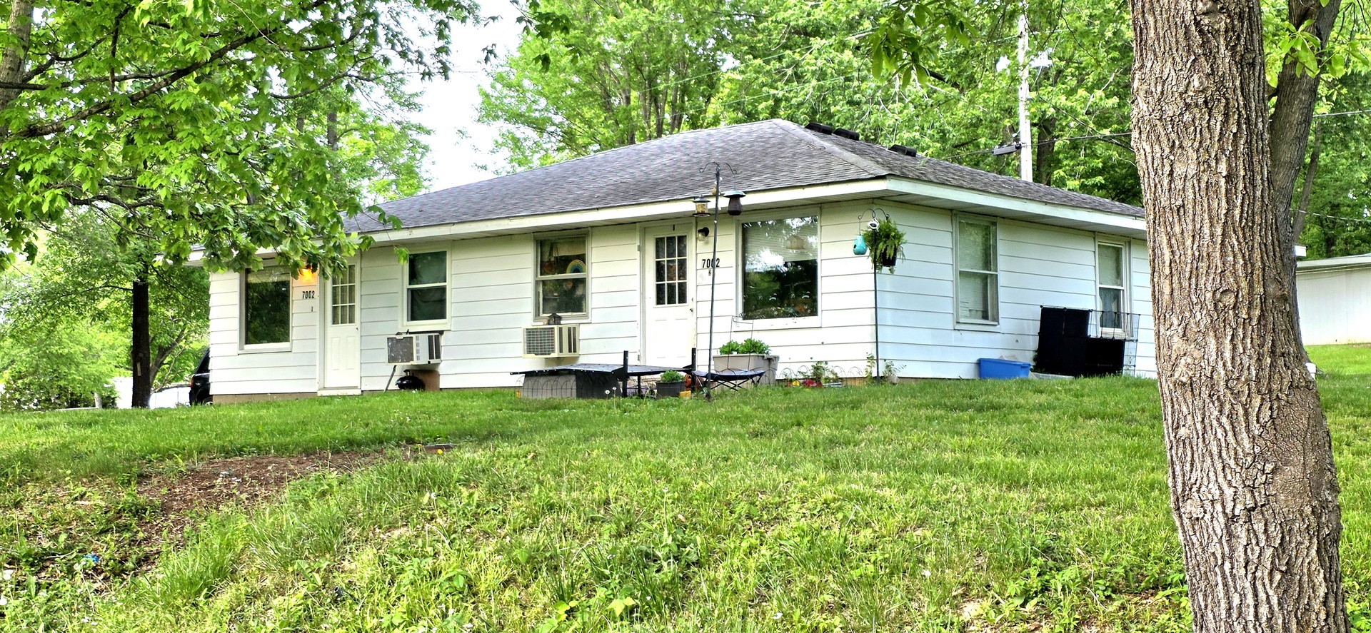 12633254 Property Photo 2