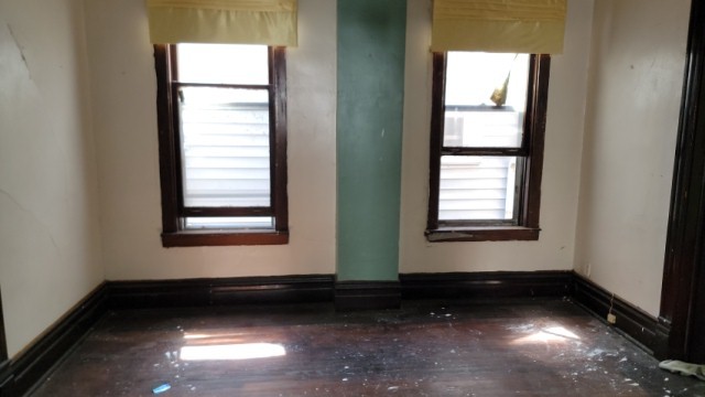 5751 S Carpenter Street Property Photo 4