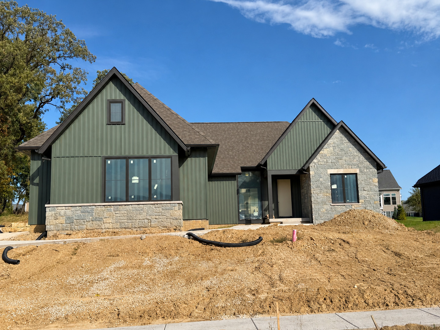 4772 WOODLAND Drive