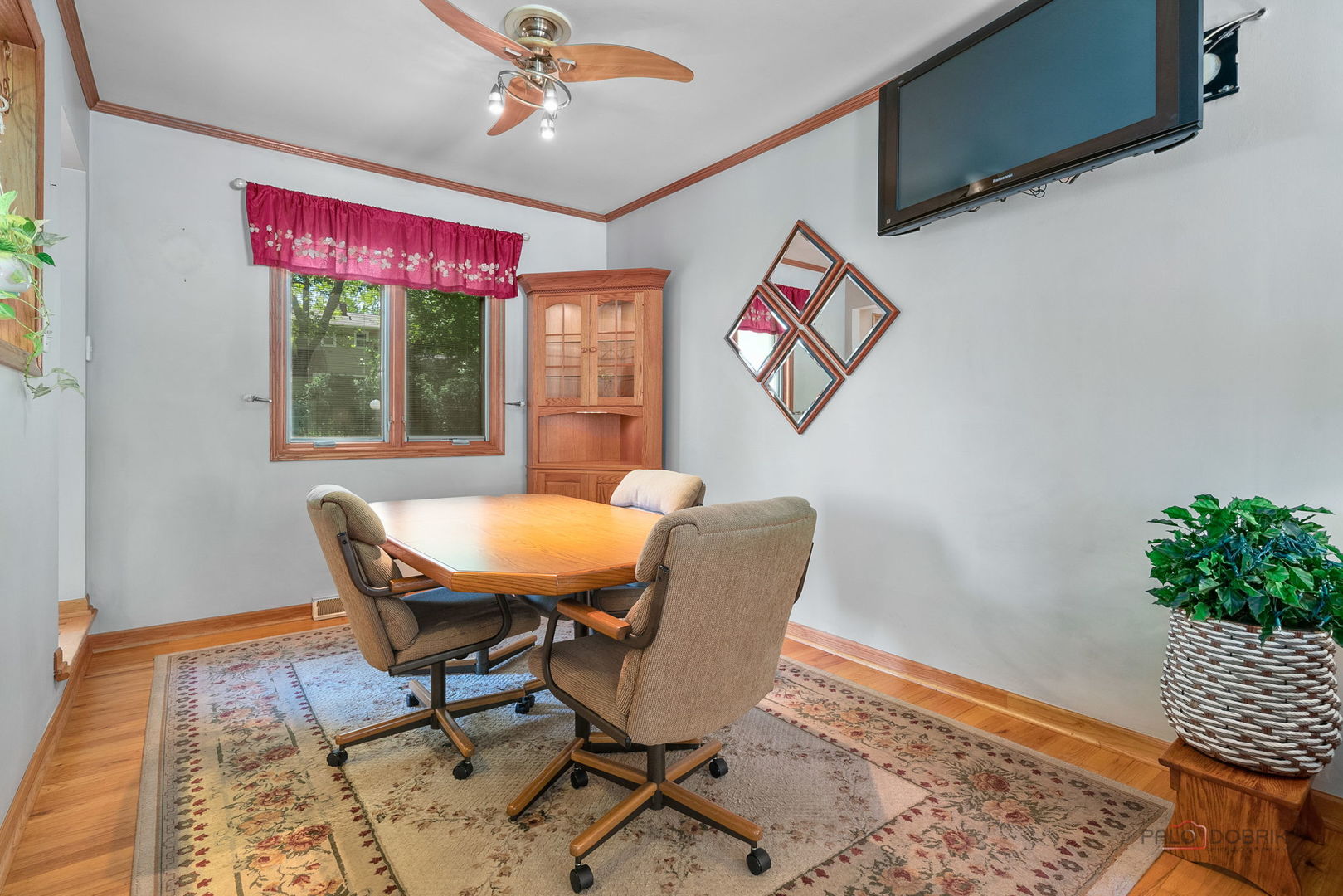 615 E Golf Road Property Photo 11