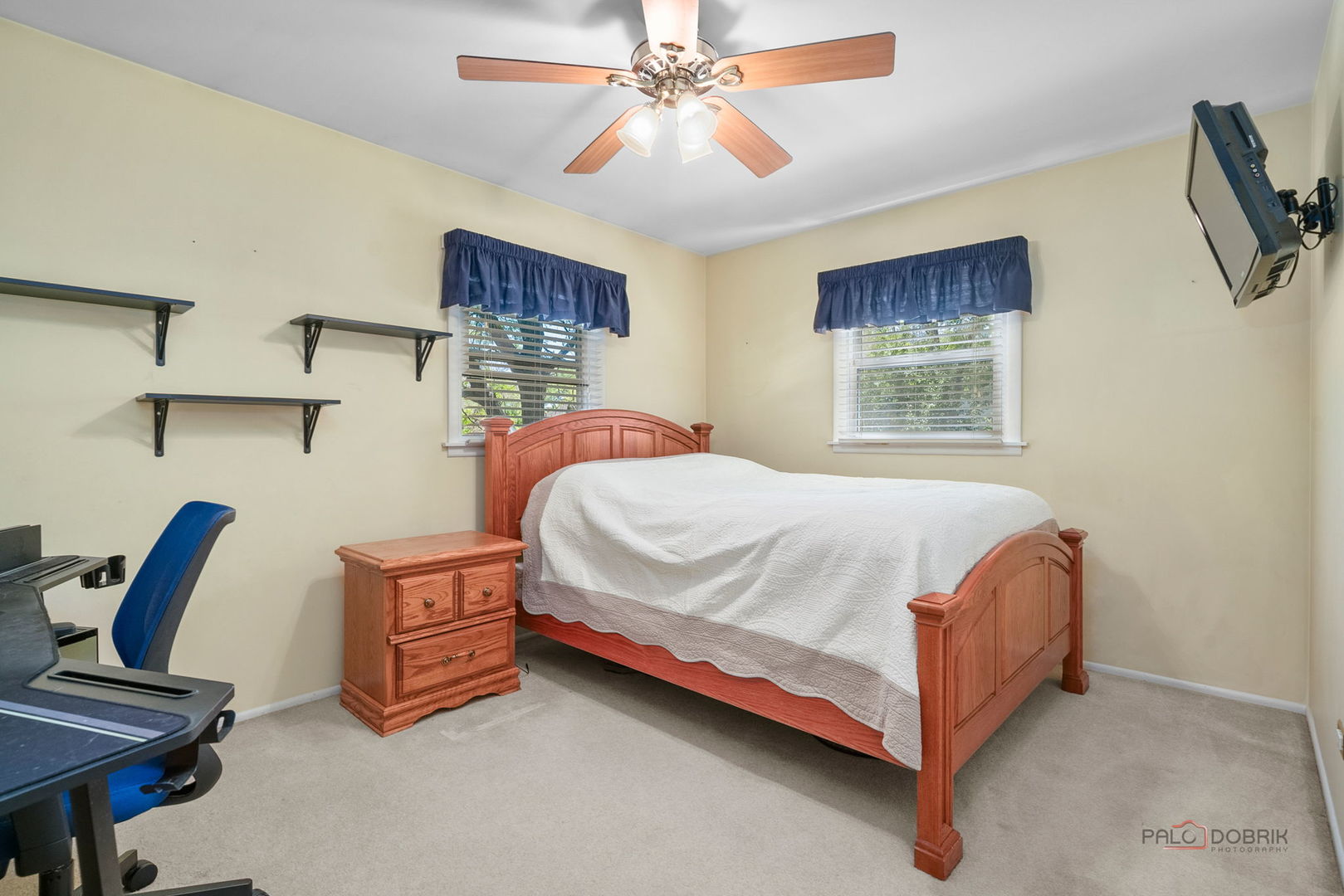 615 E Golf Road Property Photo 25