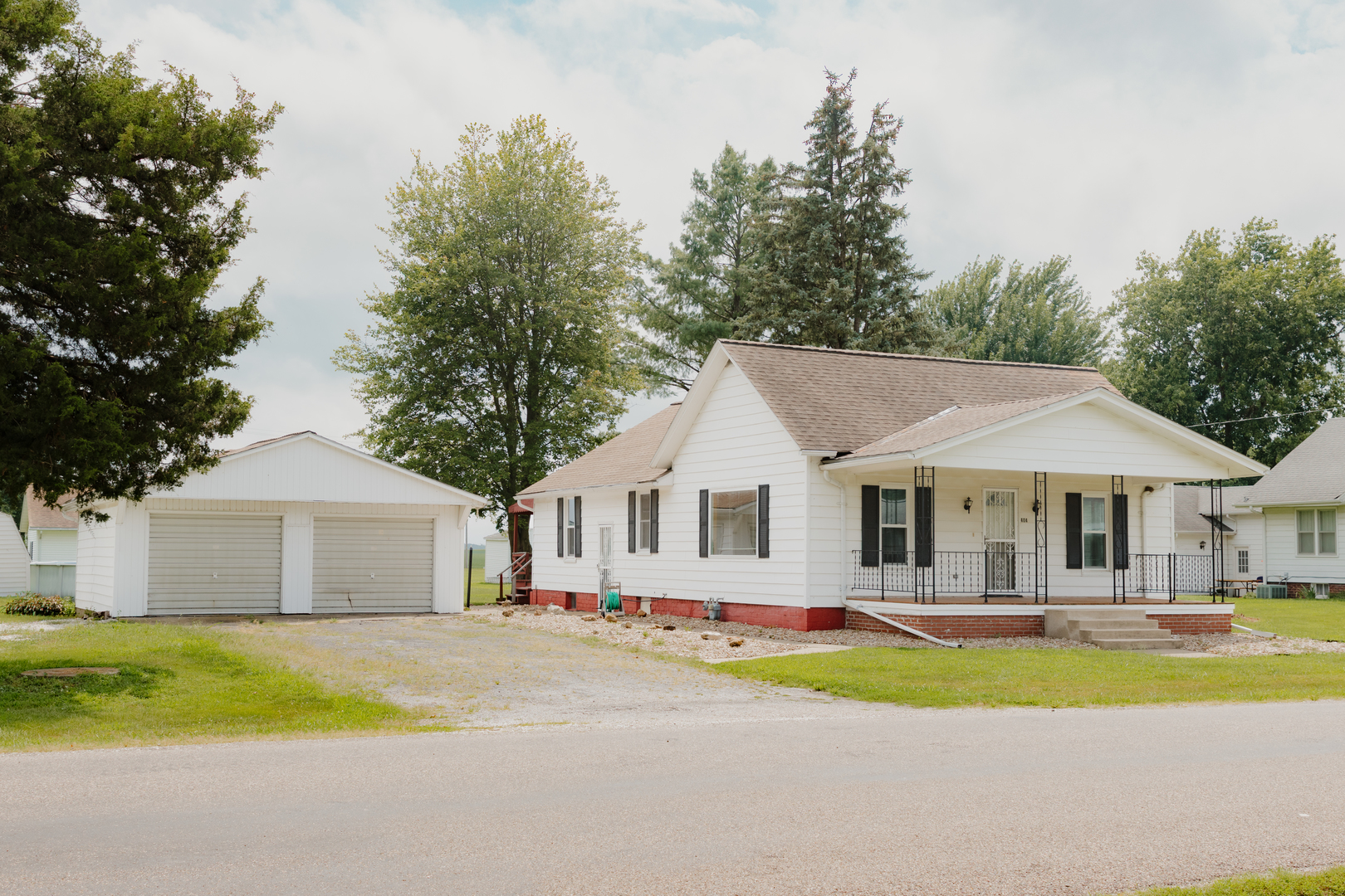 404 Hanna Property Photo 1