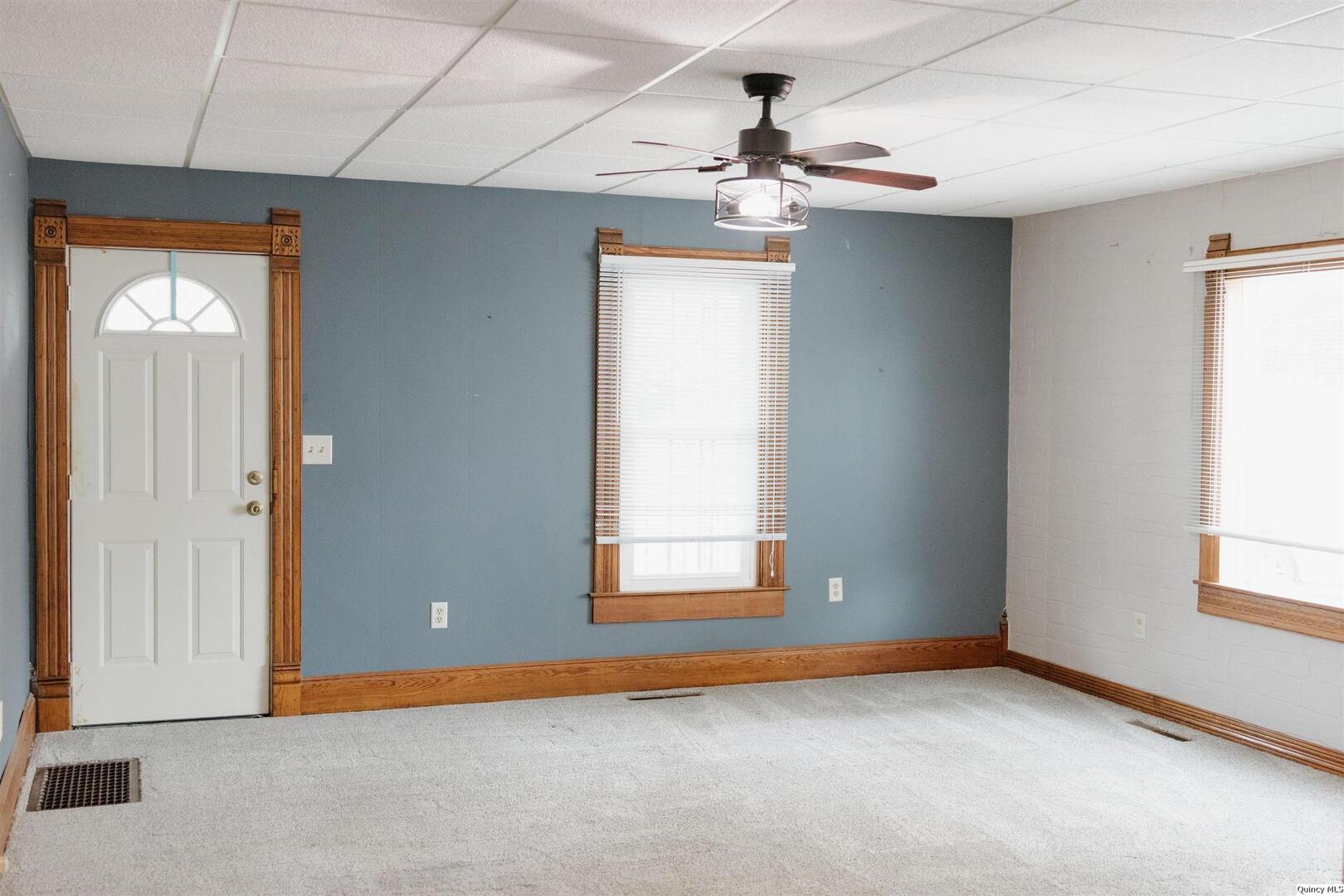404 Hanna Property Photo 3