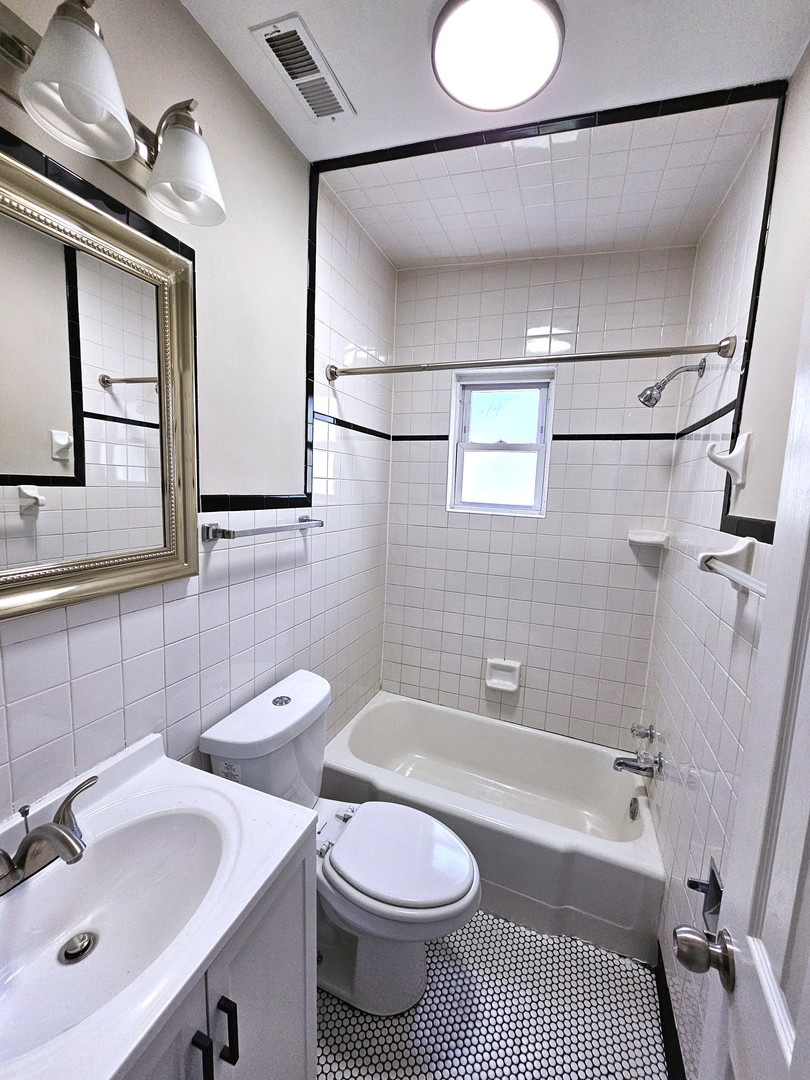 3088 S Lyman Street Property Photo 21