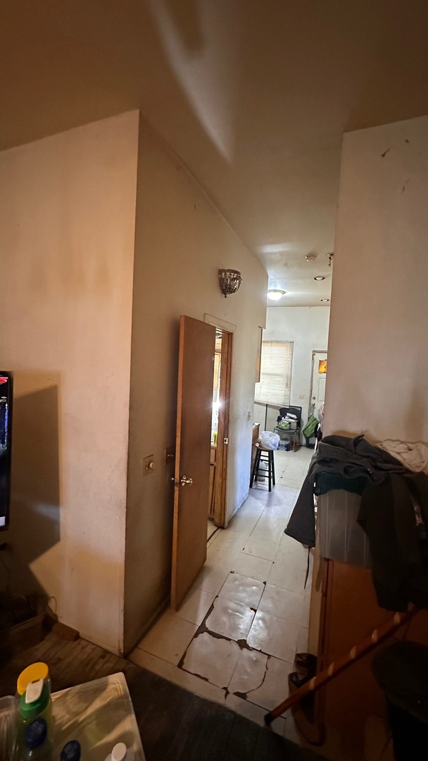 4818 S Princeton Avenue Property Photo 3