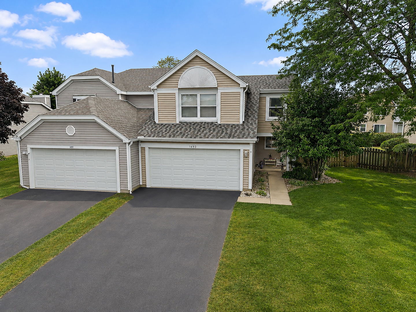 1493 Exeter Lane Property Photo 1