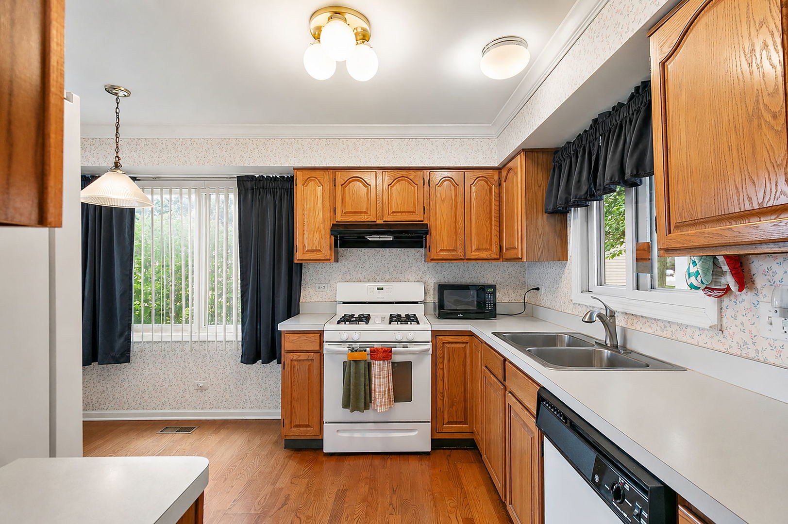 1493 Exeter Lane Property Photo 11
