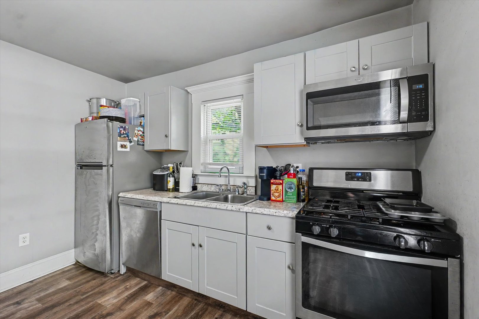 403 W Columbia Avenue Property Photo 4