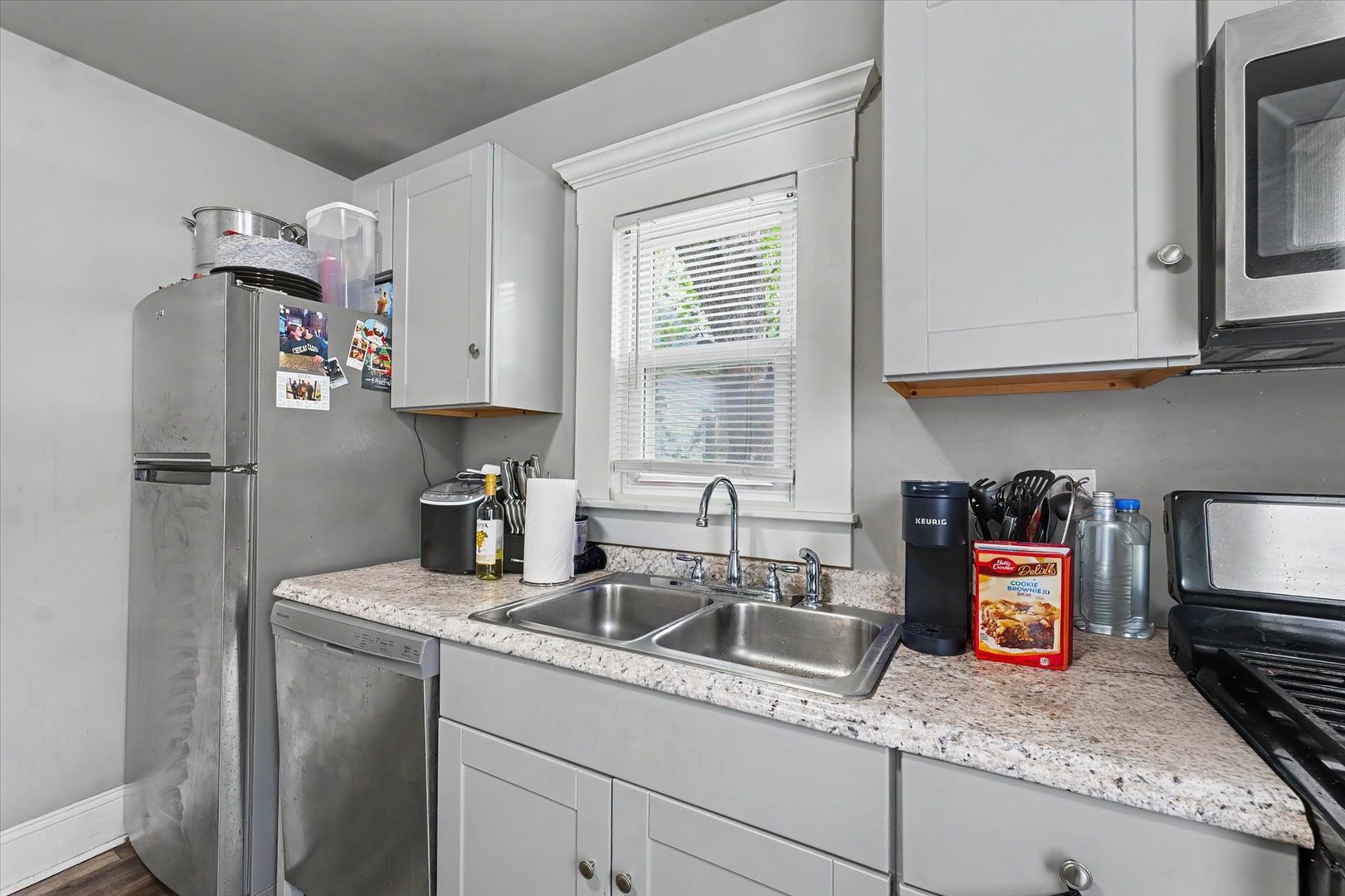 403 W Columbia Avenue Property Photo 10