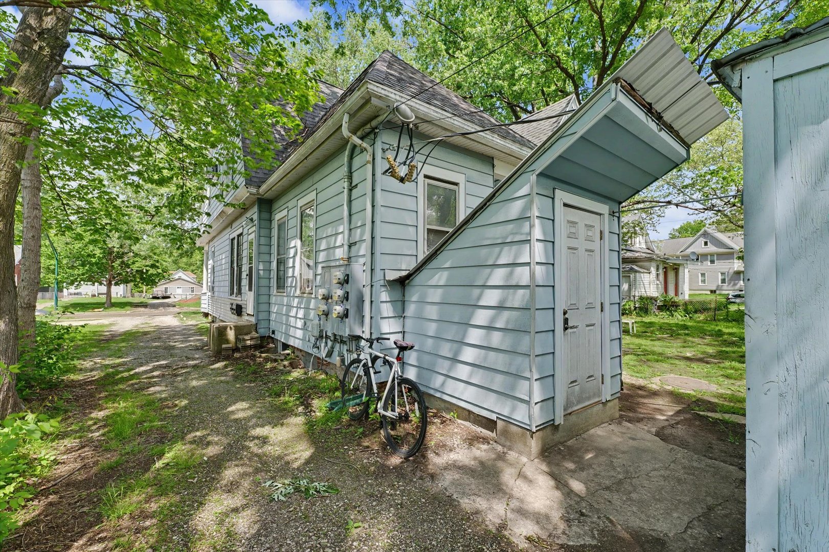 403 W Columbia Avenue Property Photo 43