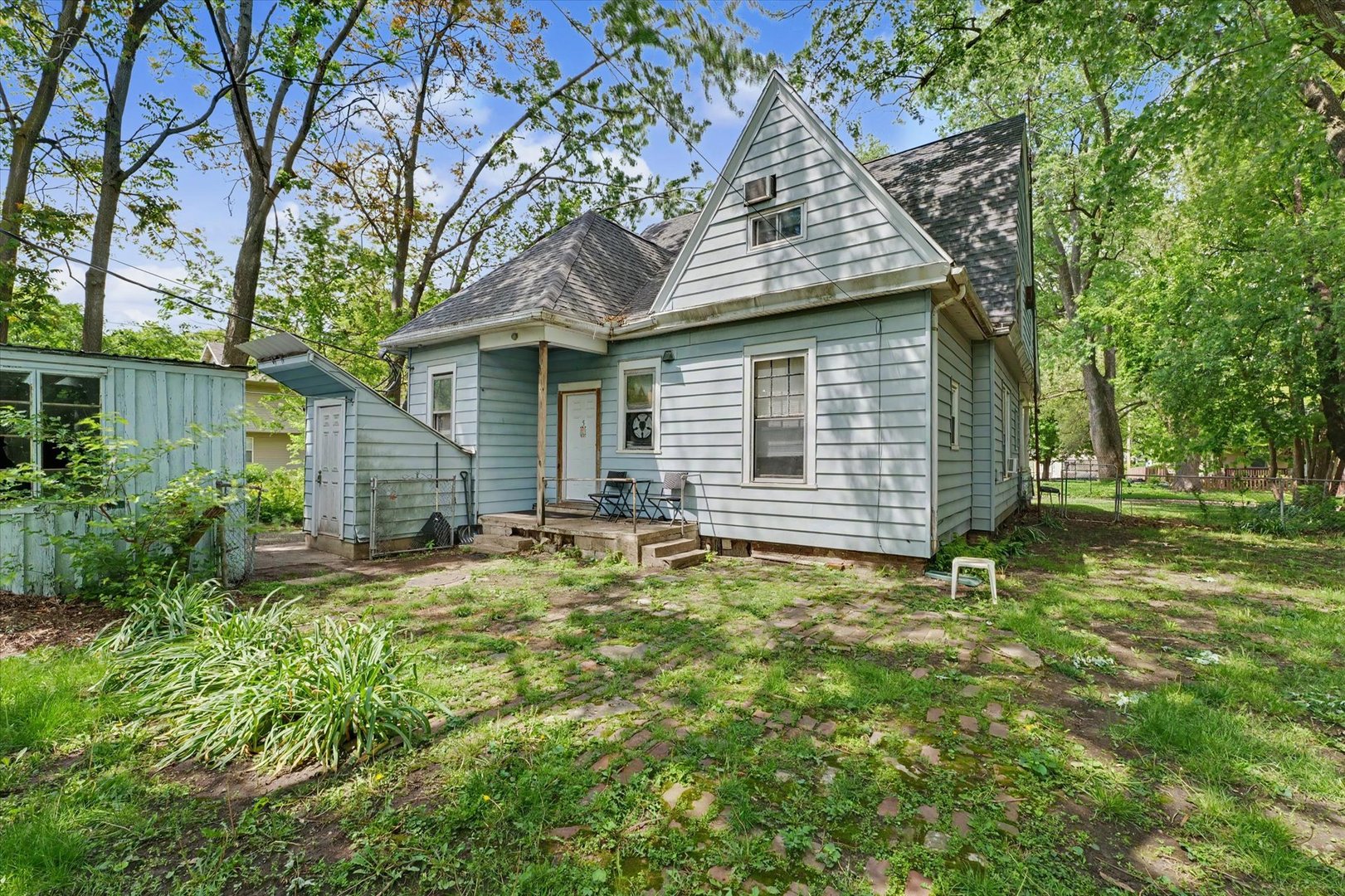 403 W Columbia Avenue Property Photo 46