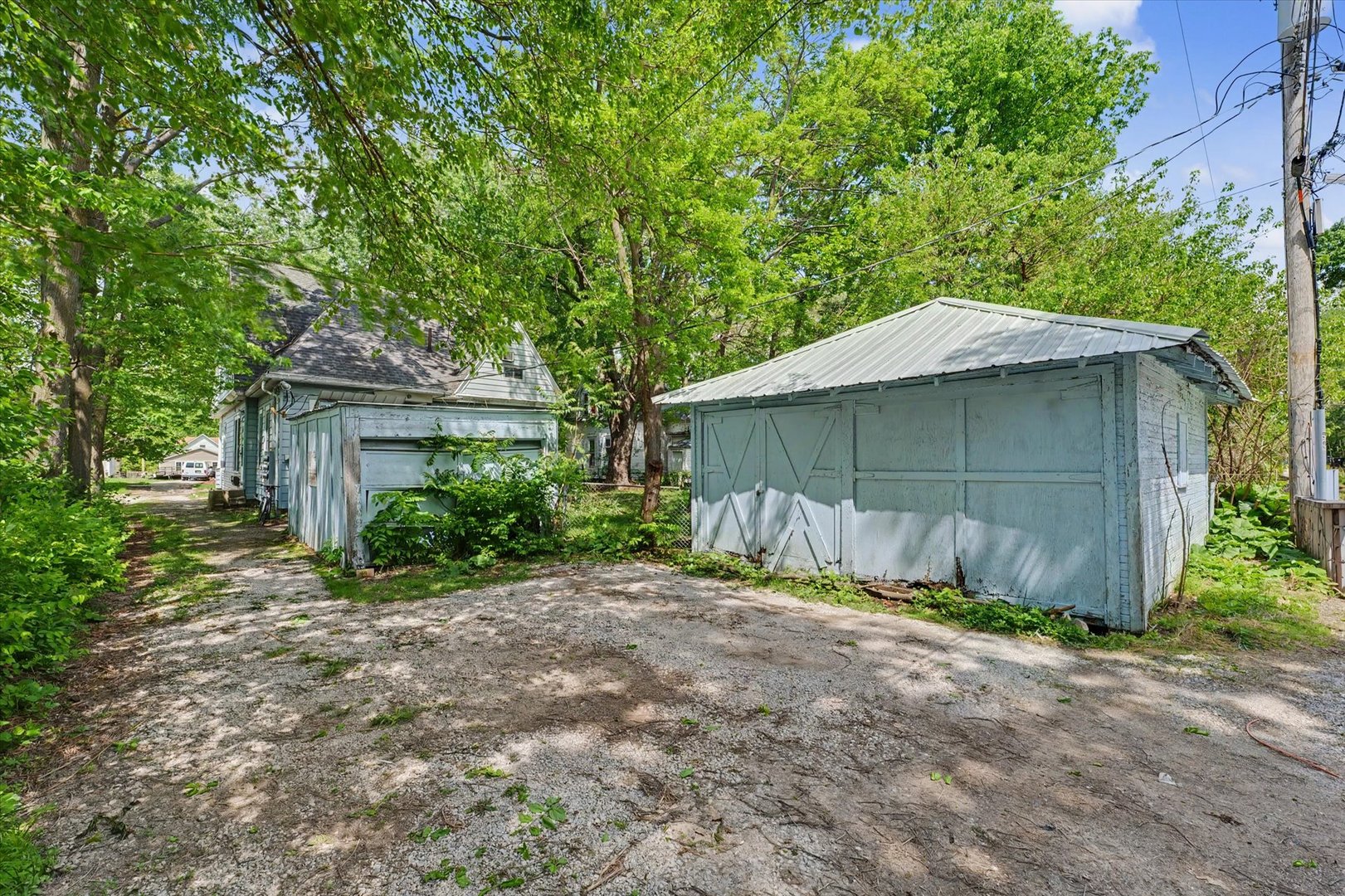 403 W Columbia Avenue Property Photo 48