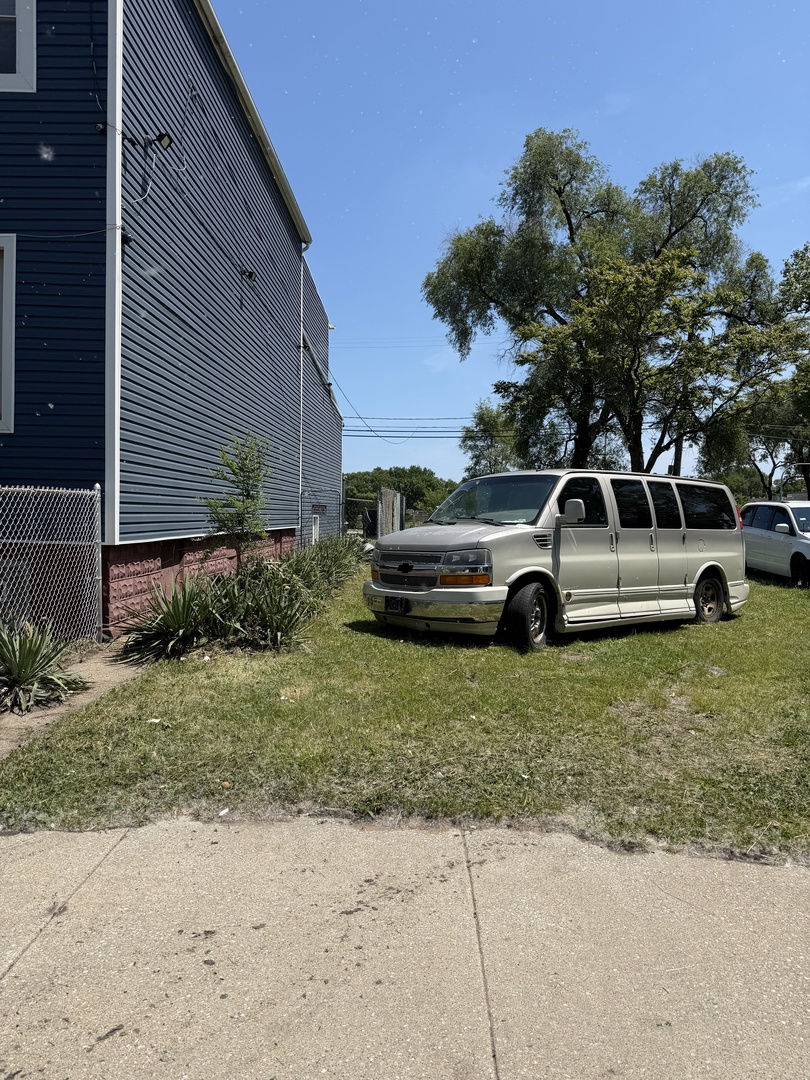 5153 S Princeton Avenue Property Photo 1