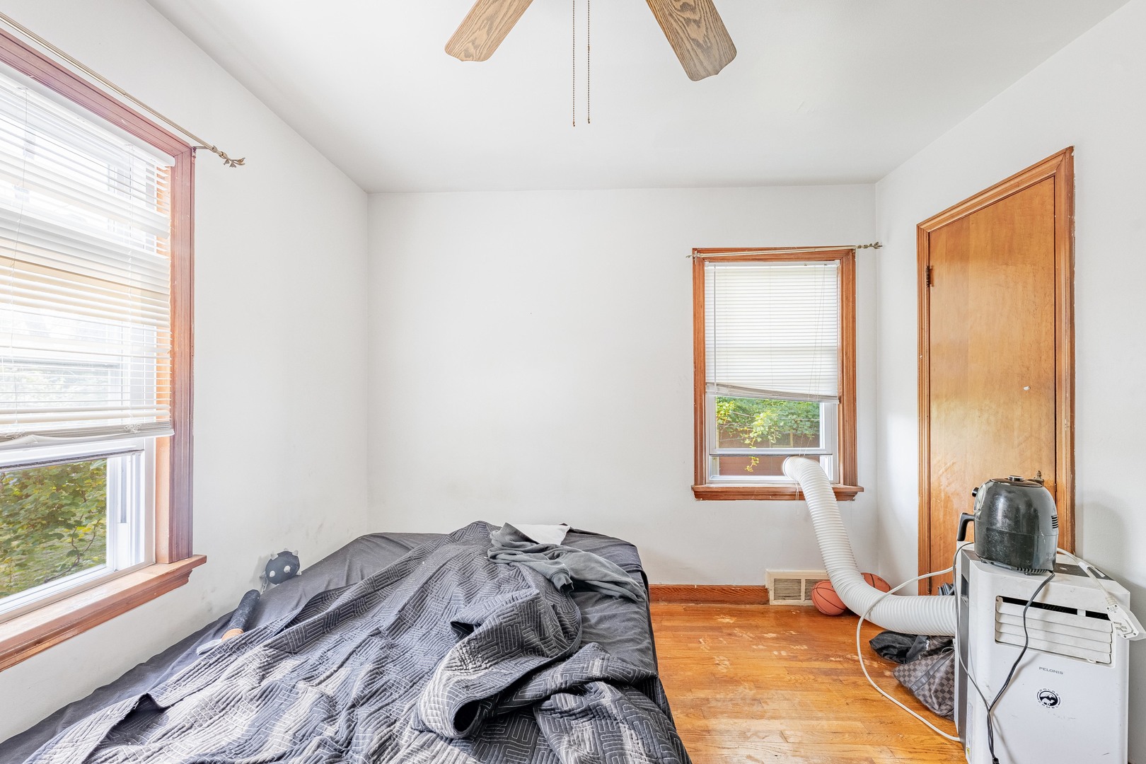 2910 E 138 Place Property Photo 15