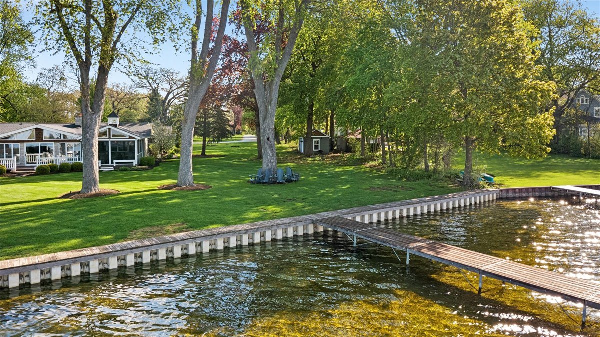 649 Woodland Drive Property Photo 4