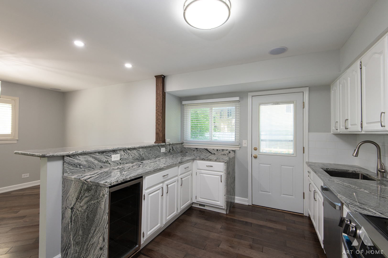 6425 Clark Drive Property Photo 12