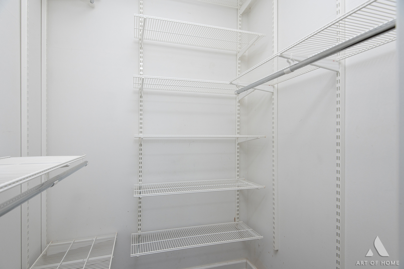 6425 Clark Drive Property Photo 20