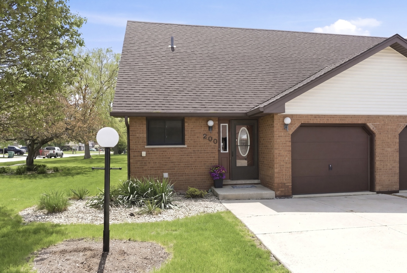 200 Fairview Drive Property Photo 1