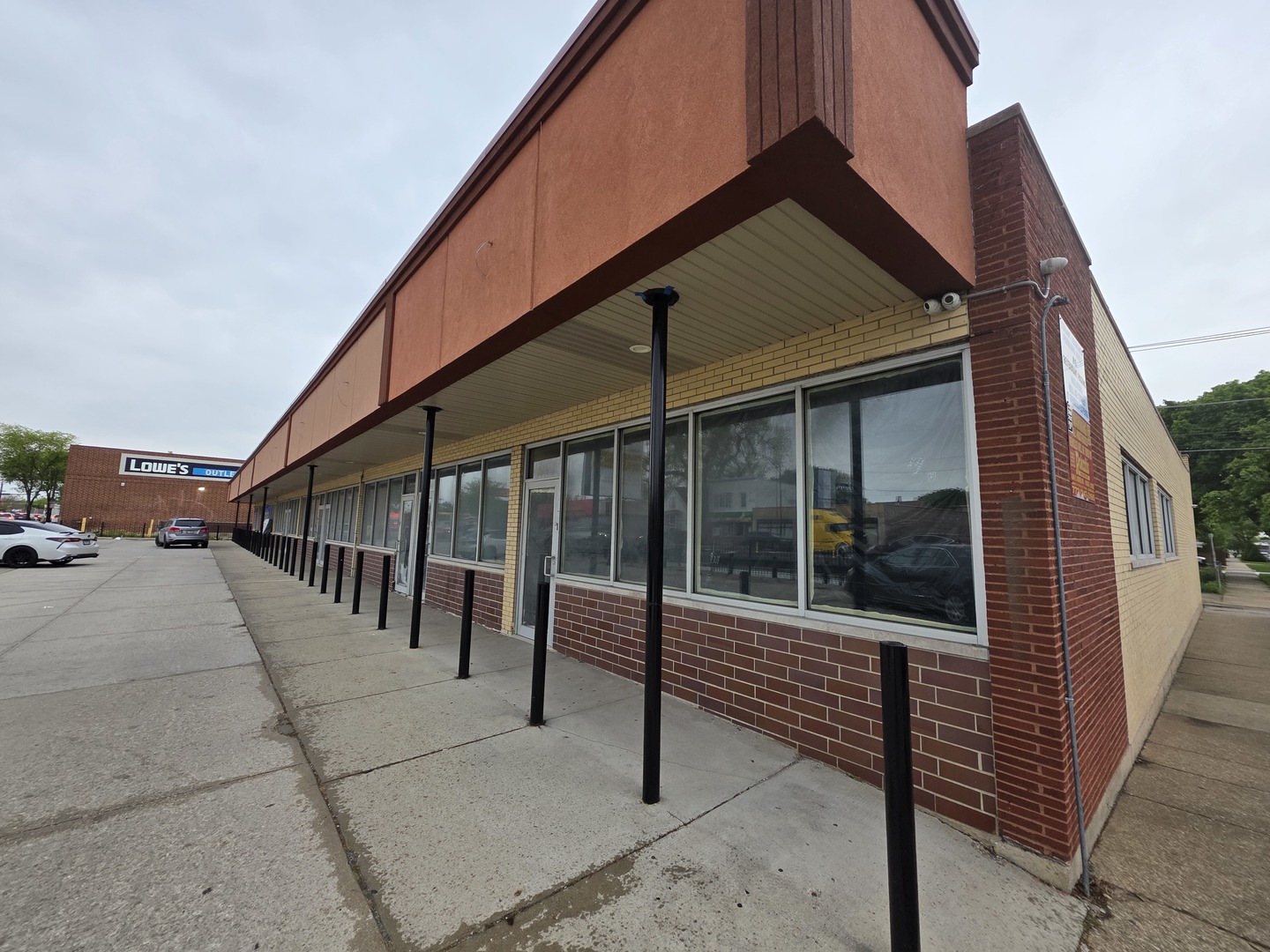 4600-4612 S Pulaski Avenue Property Photo 2
