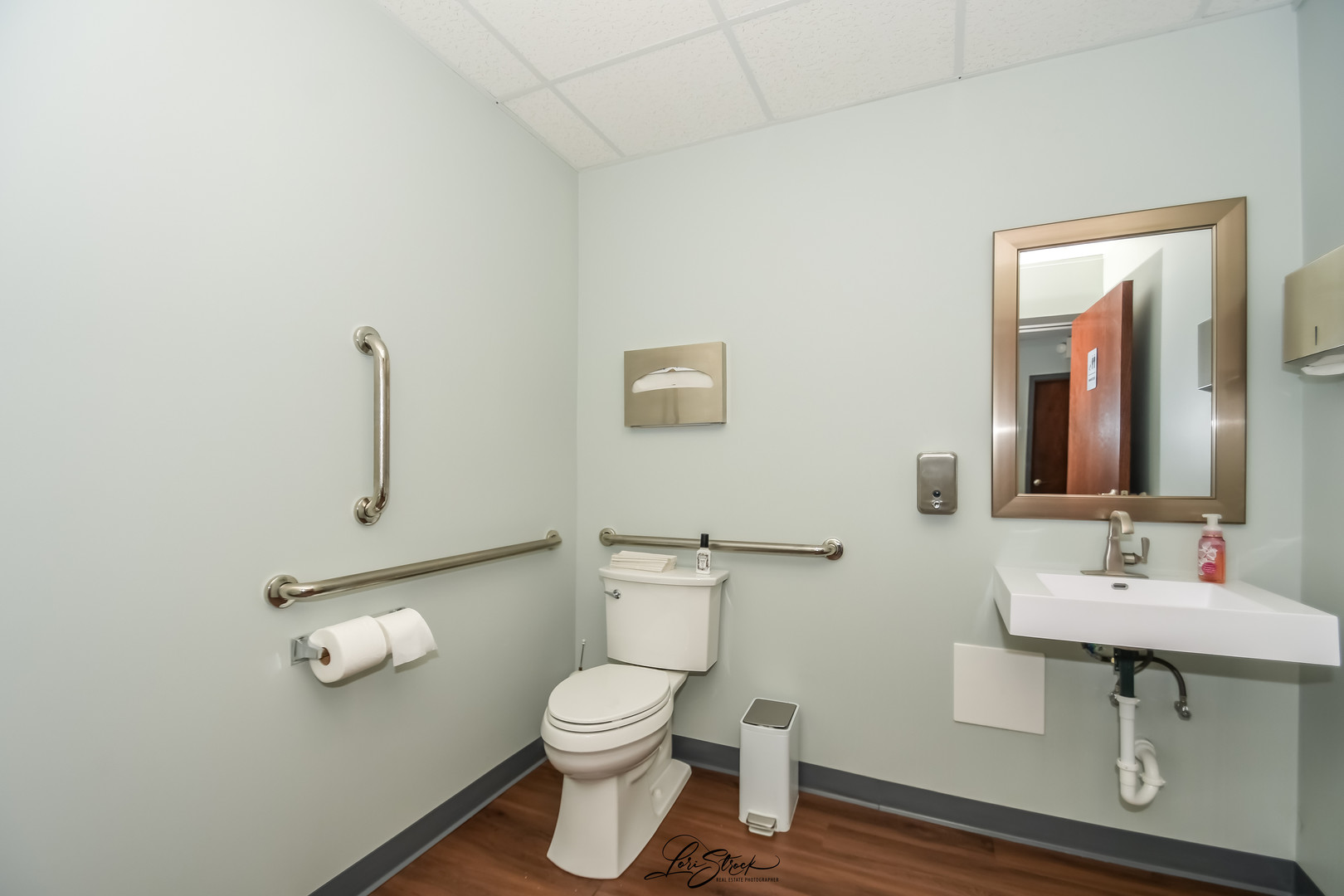 1311 Butterfield Road 306 Property Photo 13