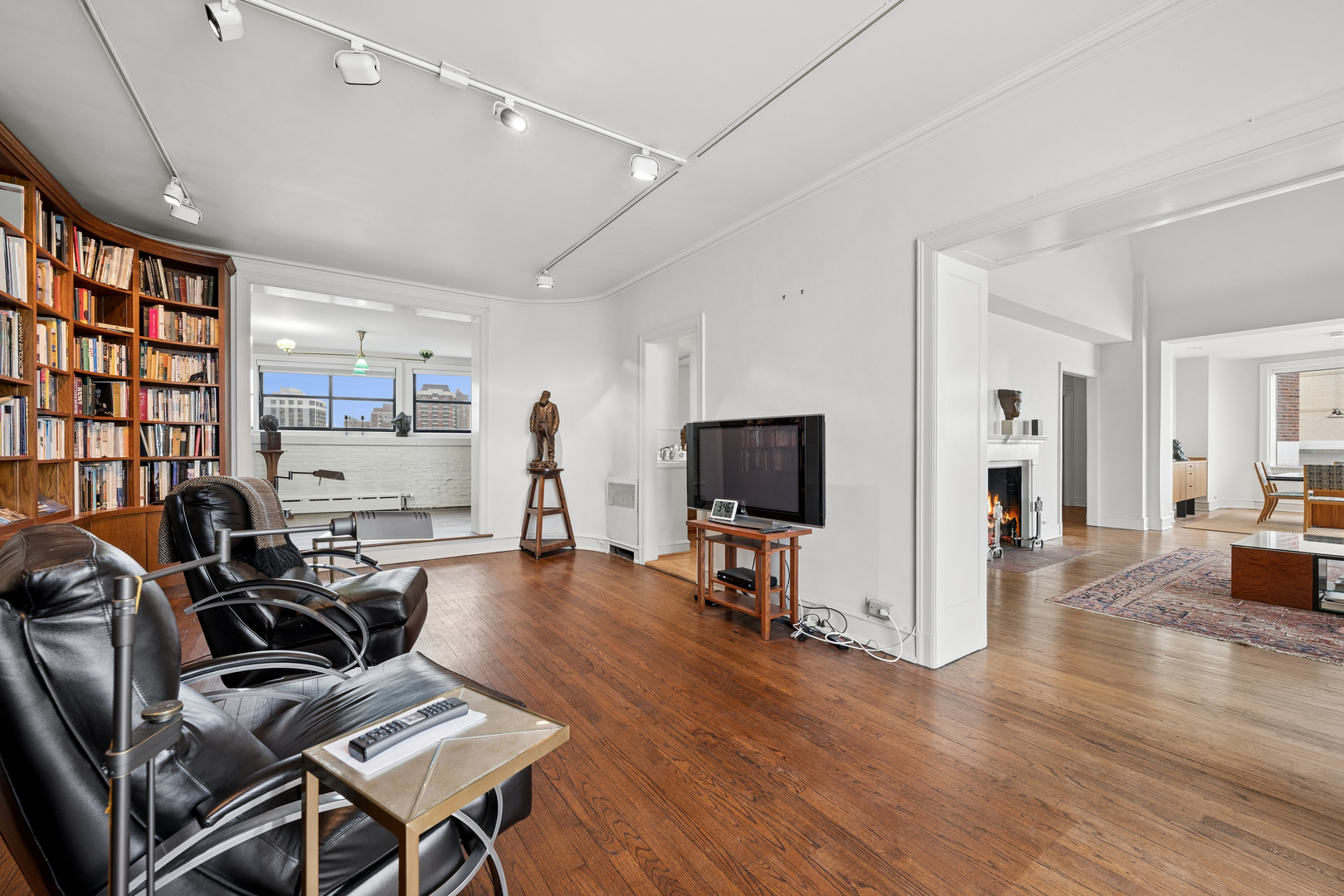 1120 N Lake Shore Drive 18ab Property Photo 11