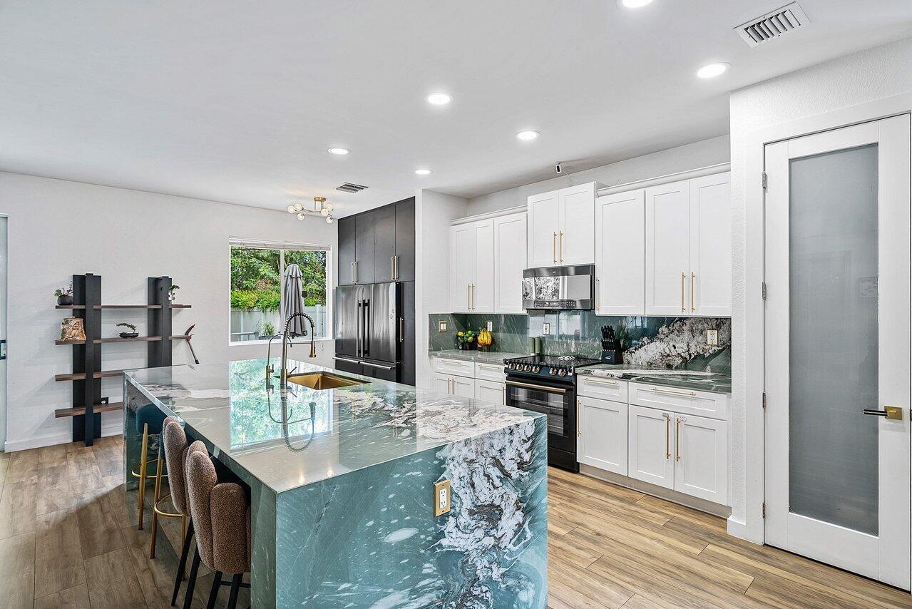 10223 Boca Vista Drive Property Photo 7