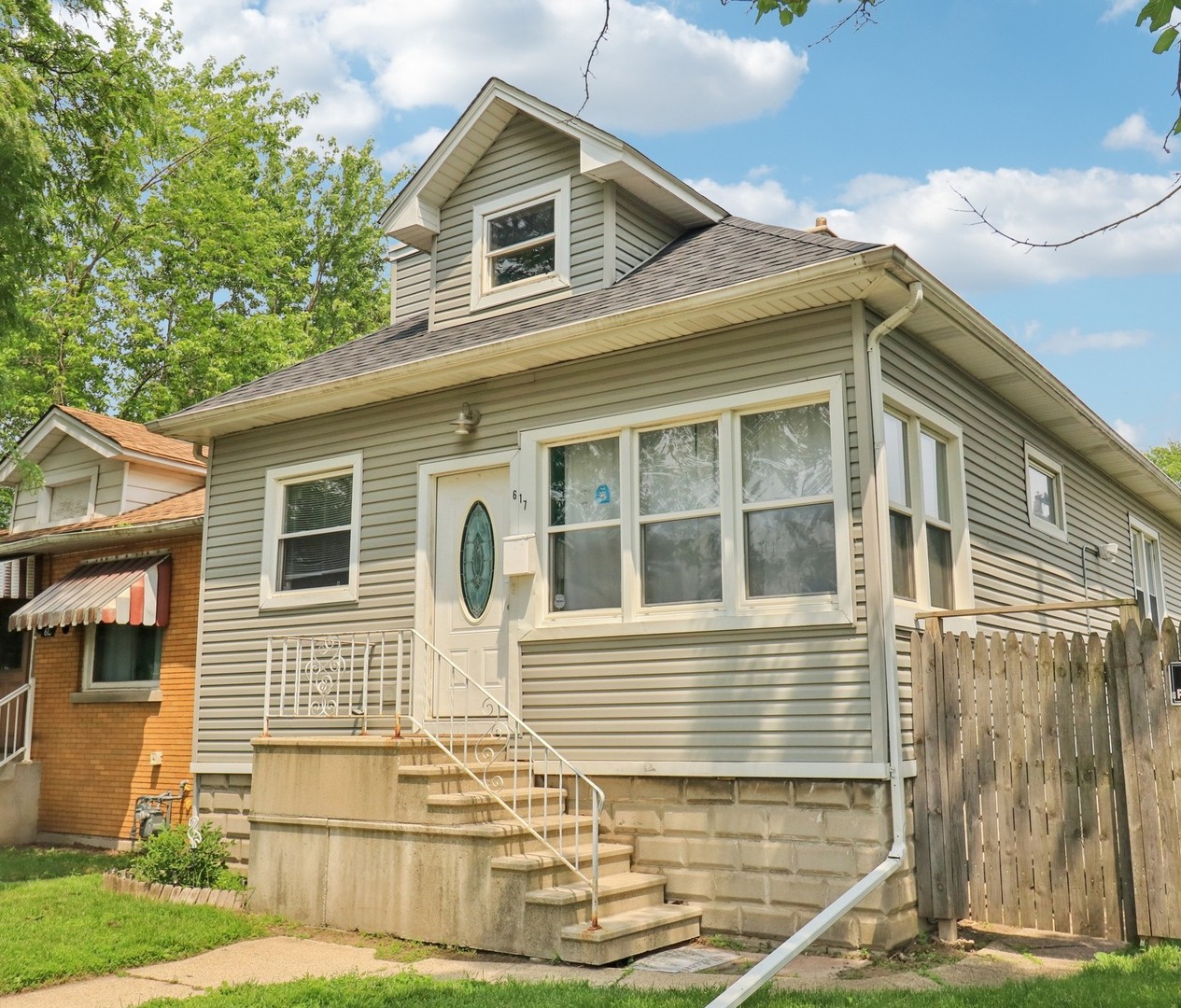 617 Hirsch Avenue Property Photo 1