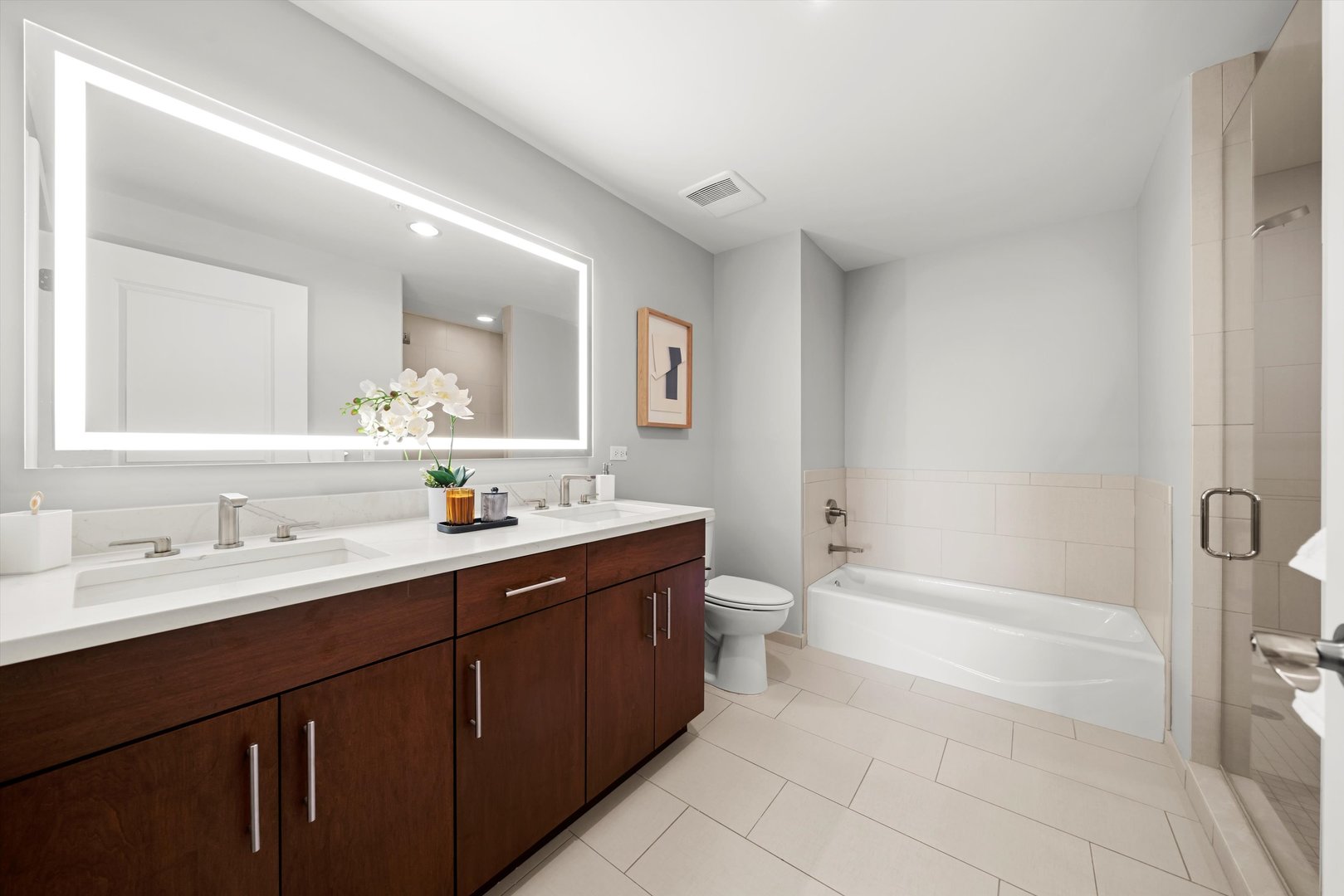 850 N Lake Shore Drive 905 Property Photo 18
