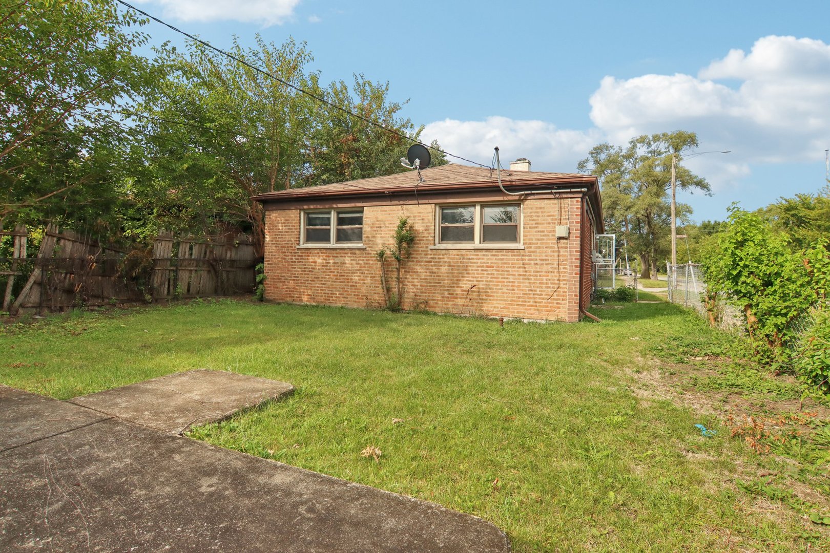 14901 Western Avenue Property Photo 21