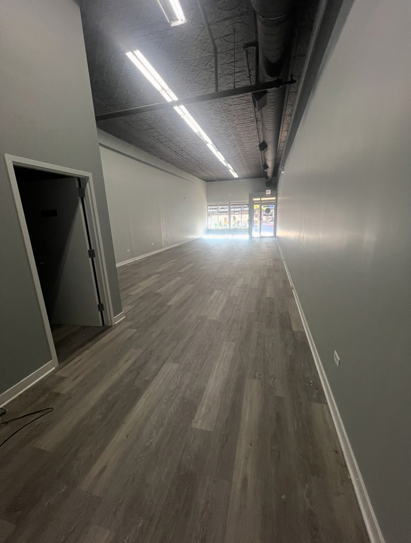 16 N Broadway Property Photo 4