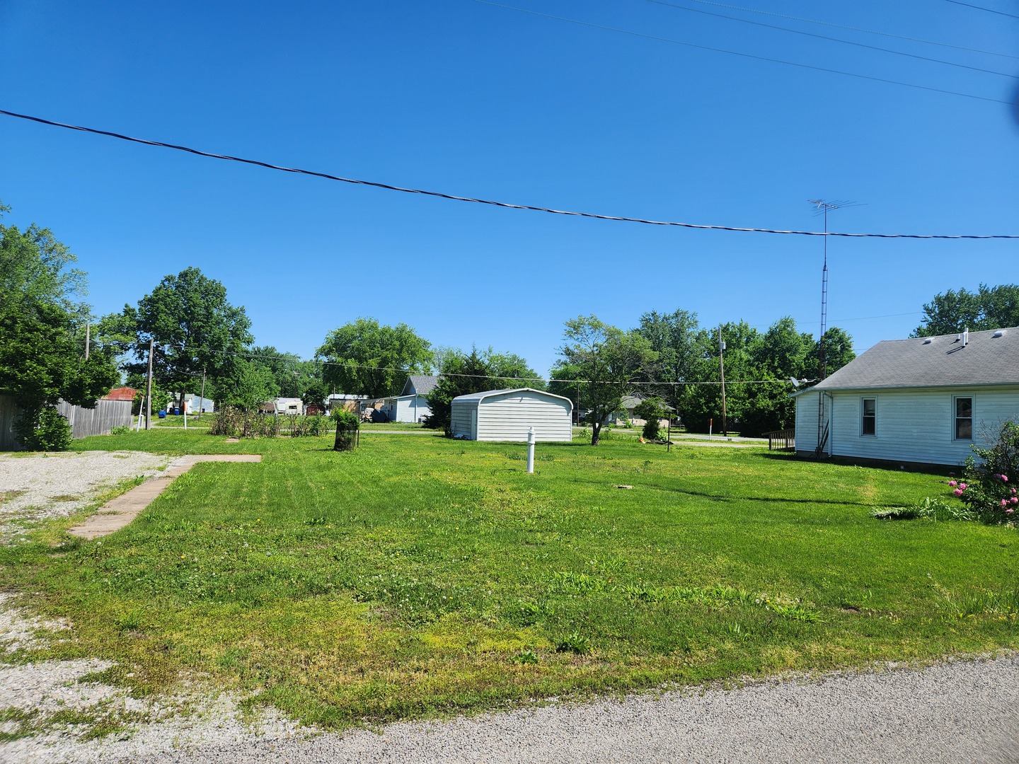 1313 W Water Street Property Photo 2