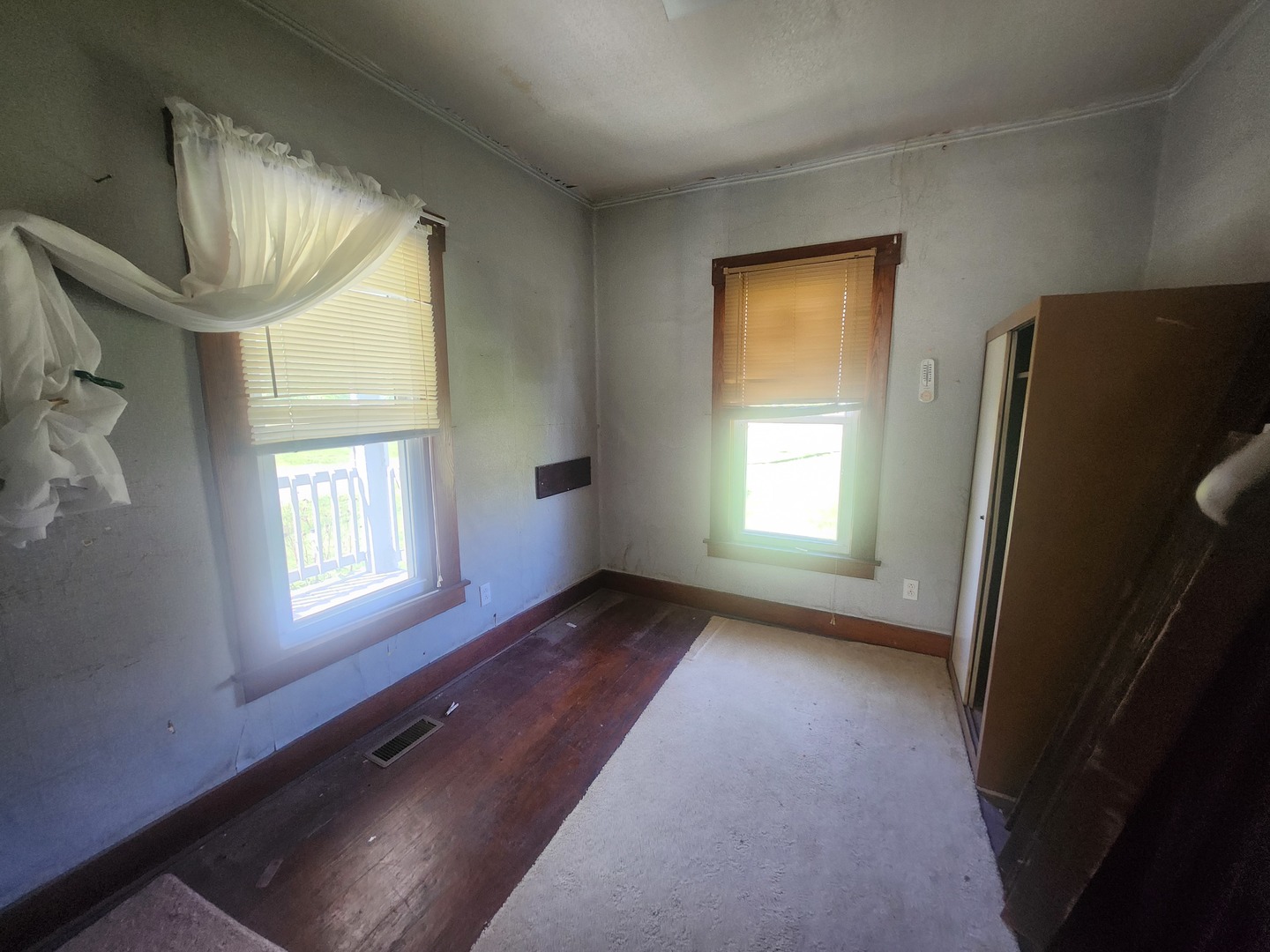 1313 W Water Street Property Photo 19