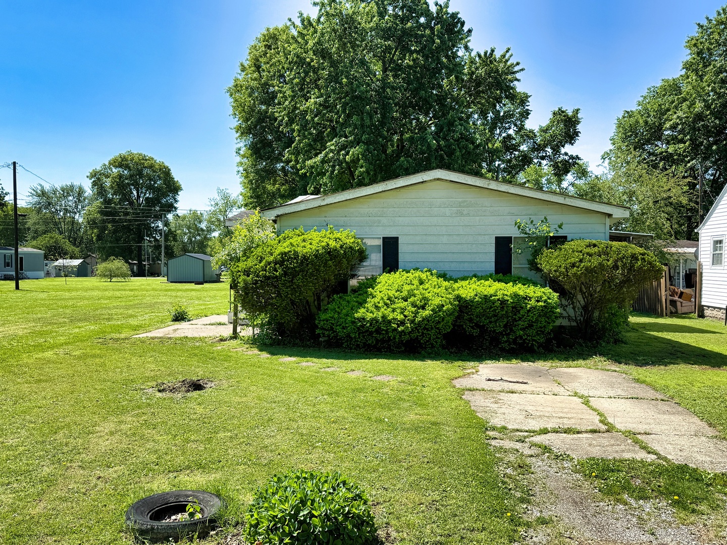 210 Park Avenue Property Photo 4