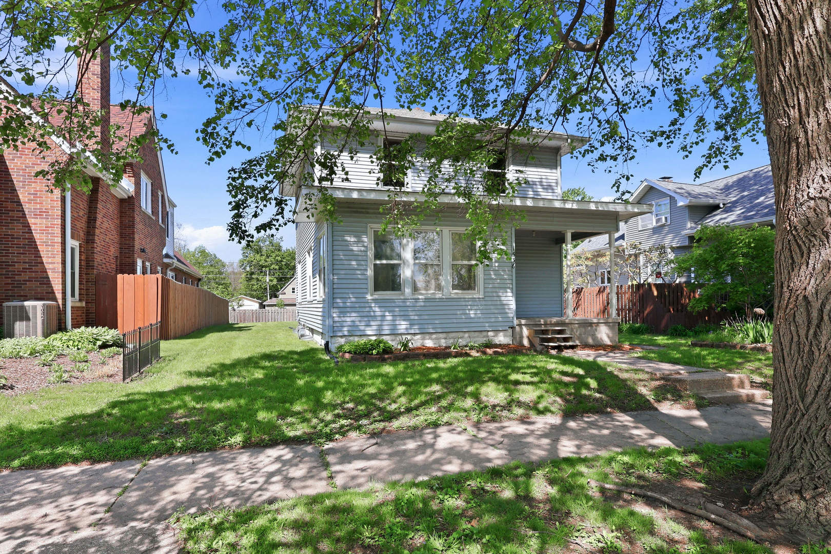 1536 35th Street Property Photo 3