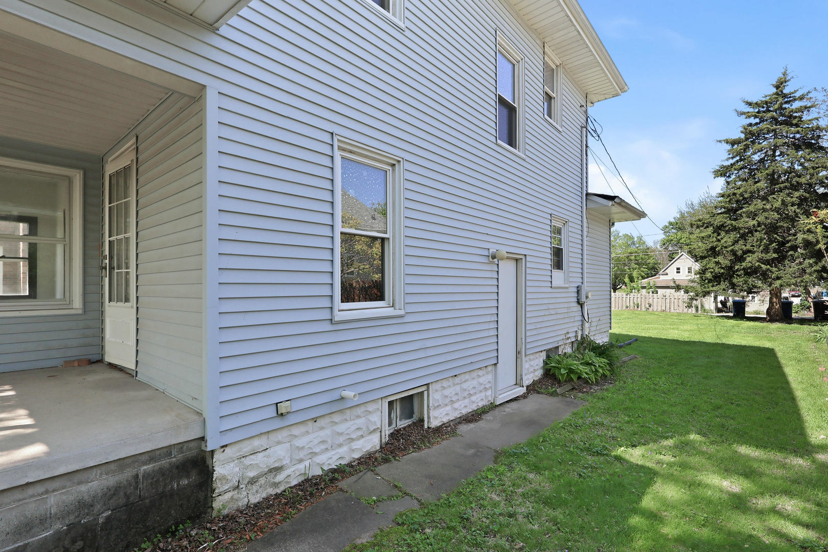 1536 35th Street Property Photo 5