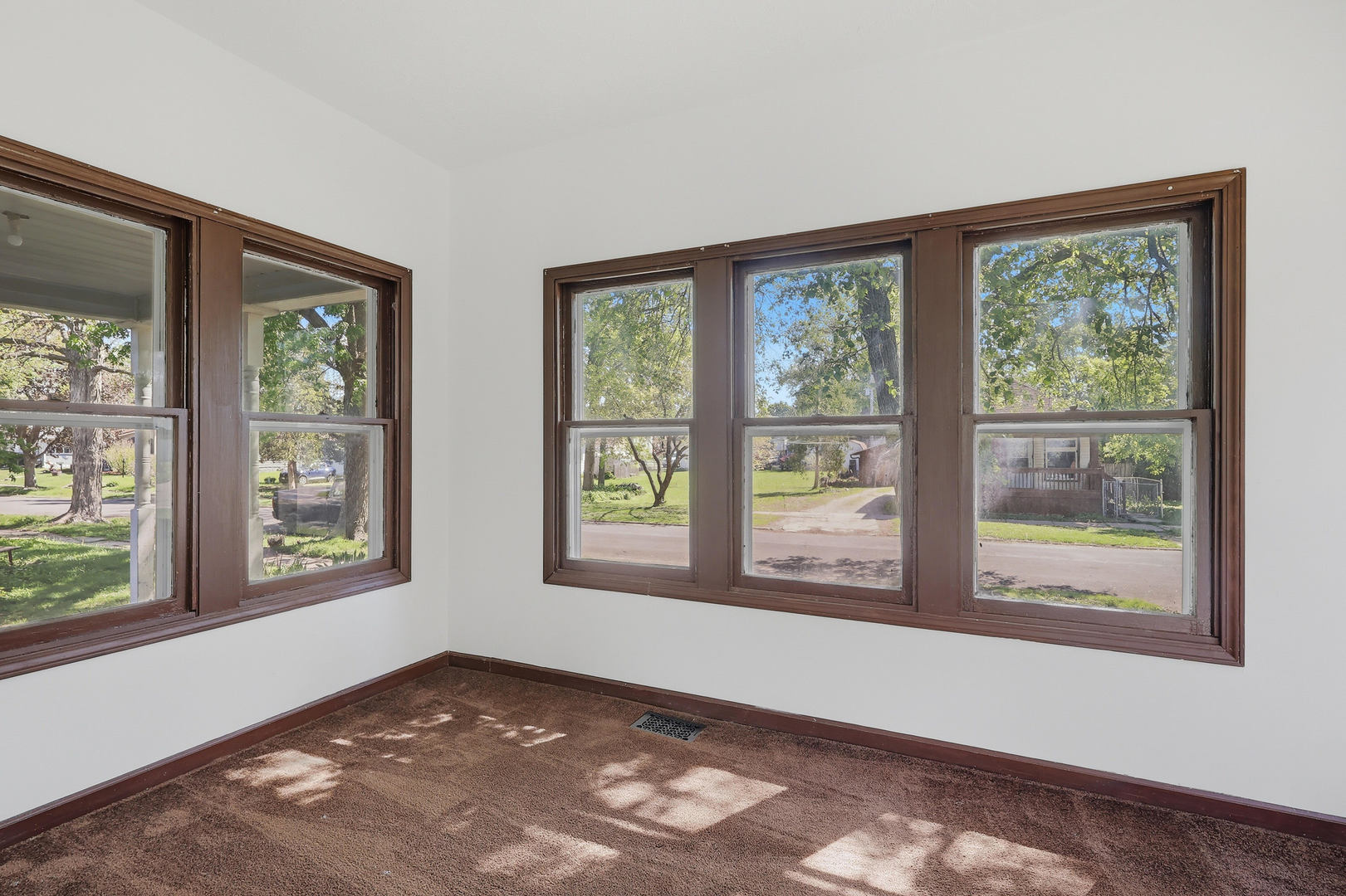 1536 35th Street Property Photo 13