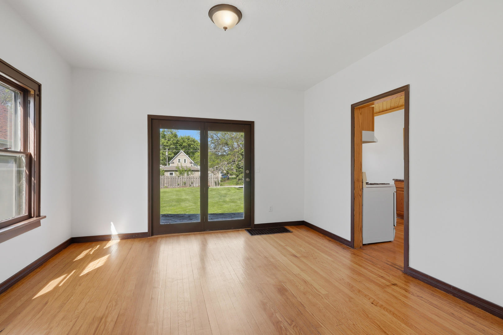 1536 35th Street Property Photo 15